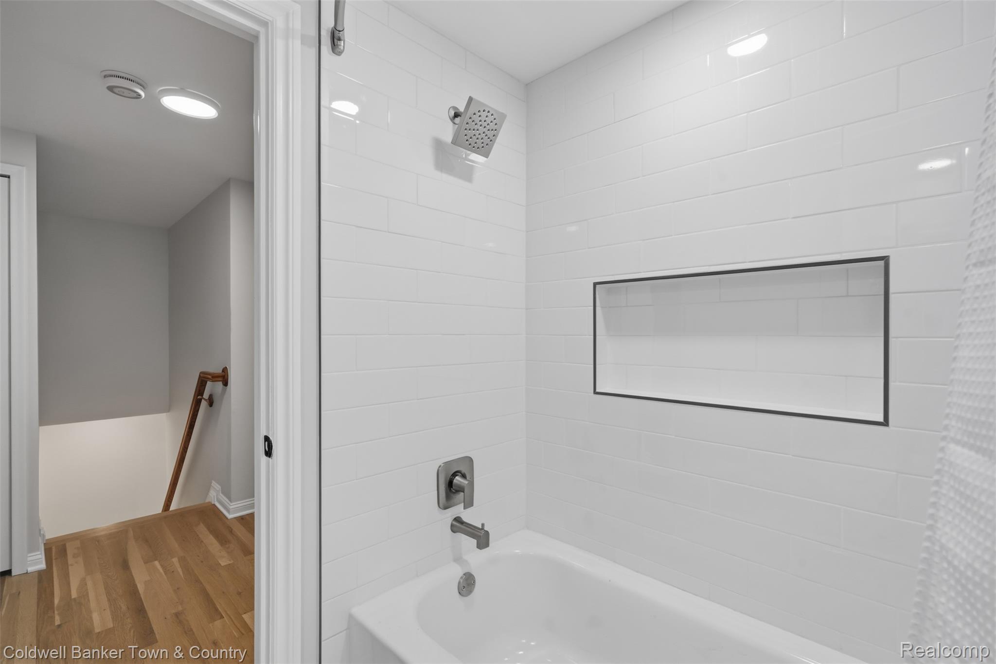 4301 Macqueen Drive Property Photo 42