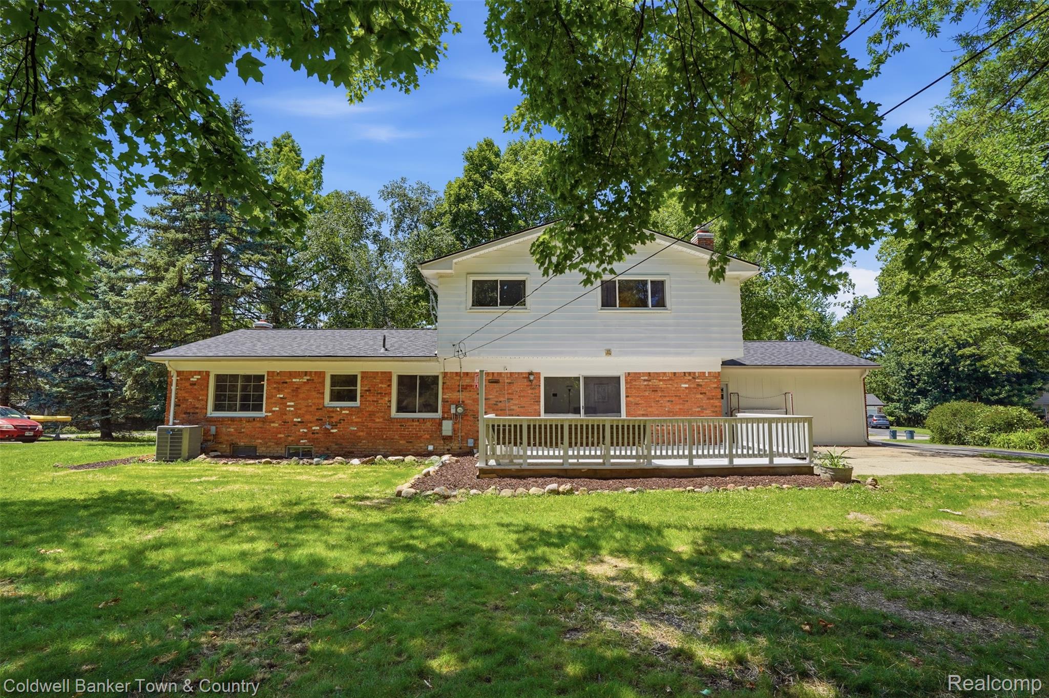 4301 Macqueen Drive Property Photo 64