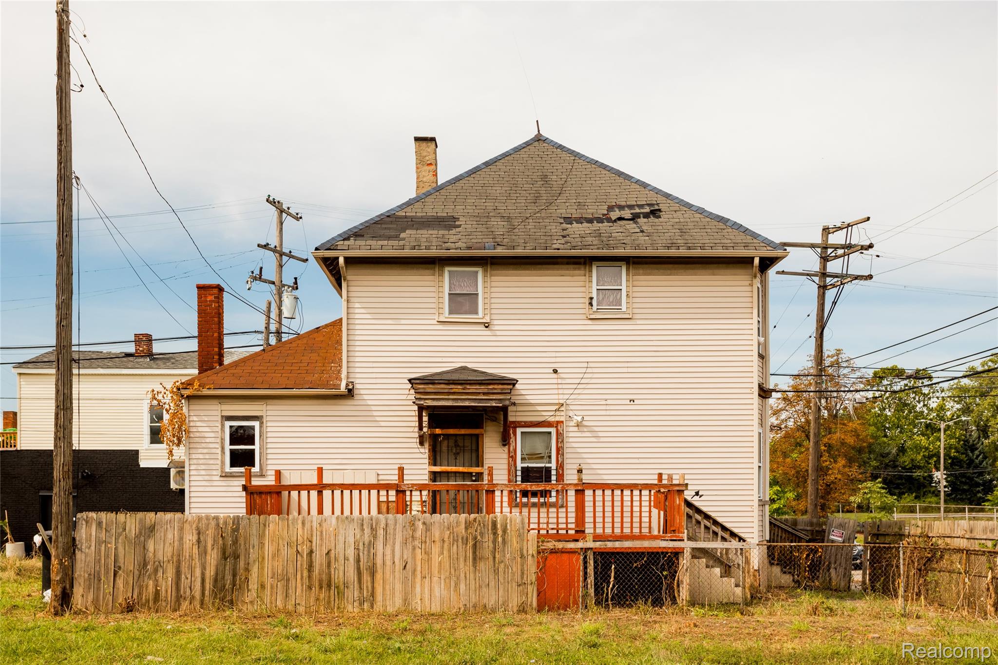 1525 Spruce Street Property Photo 3