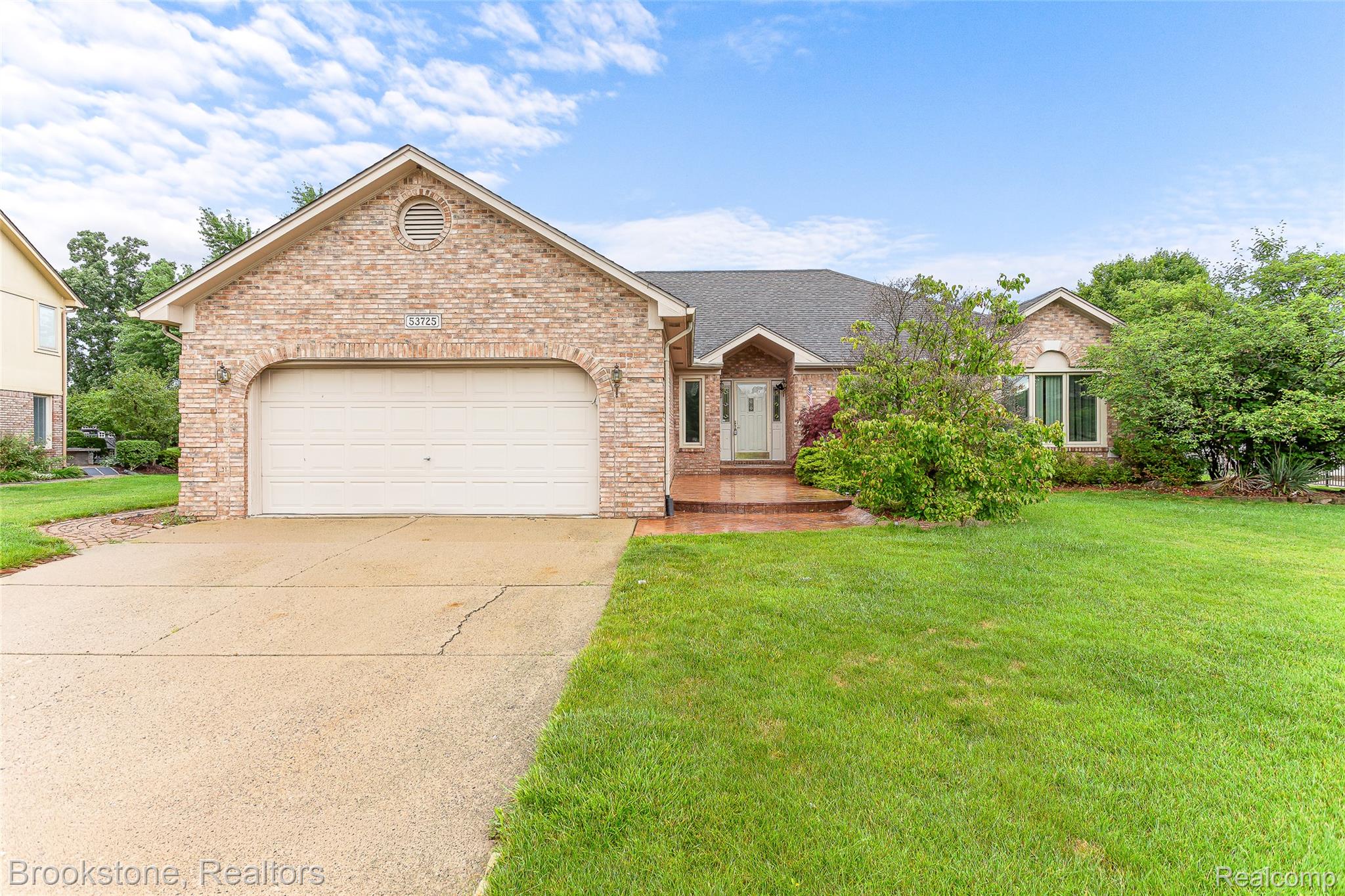 53725 Arabian Trail Property Photo 1