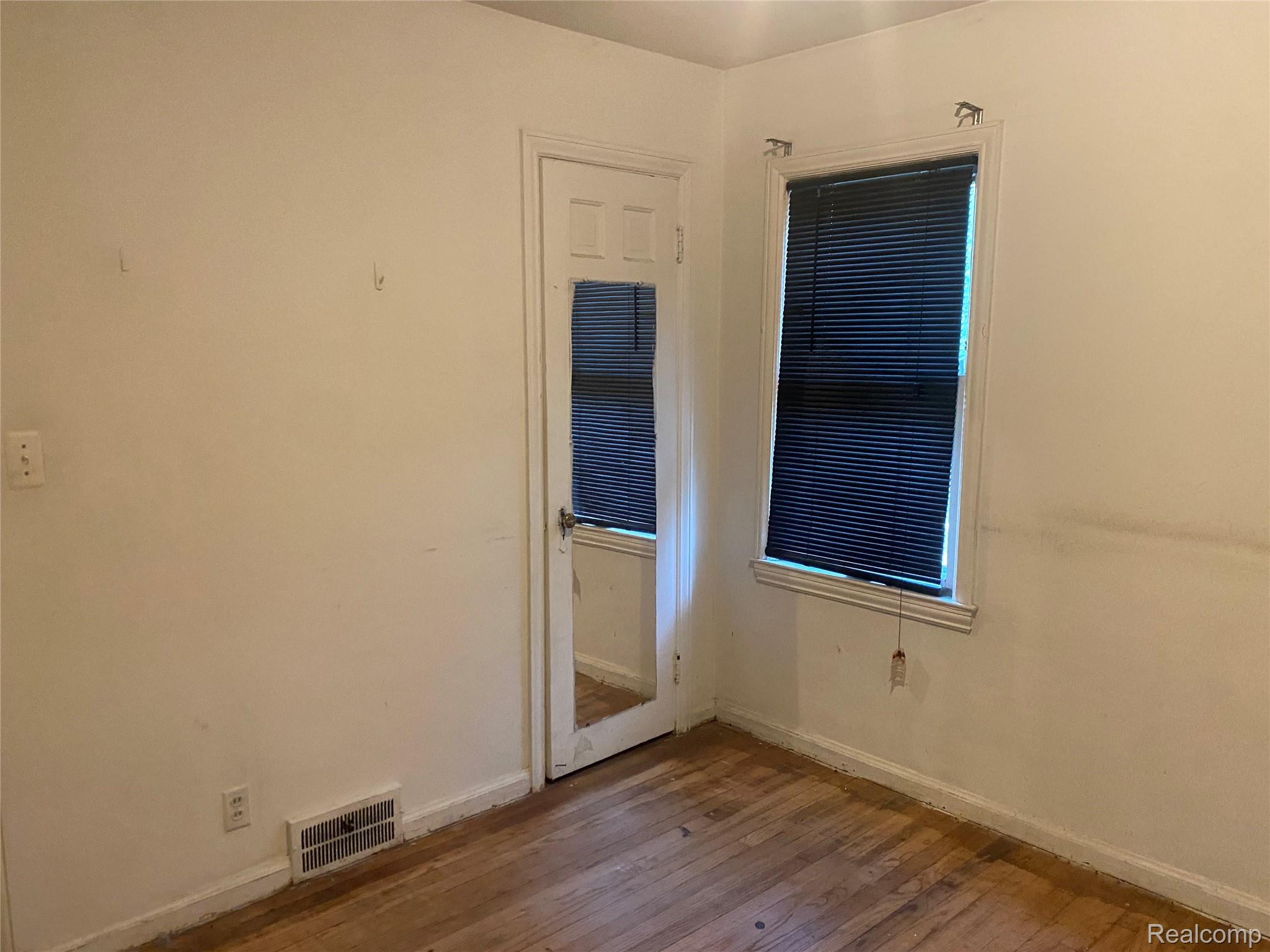 18250 Washburn Street Property Photo 6