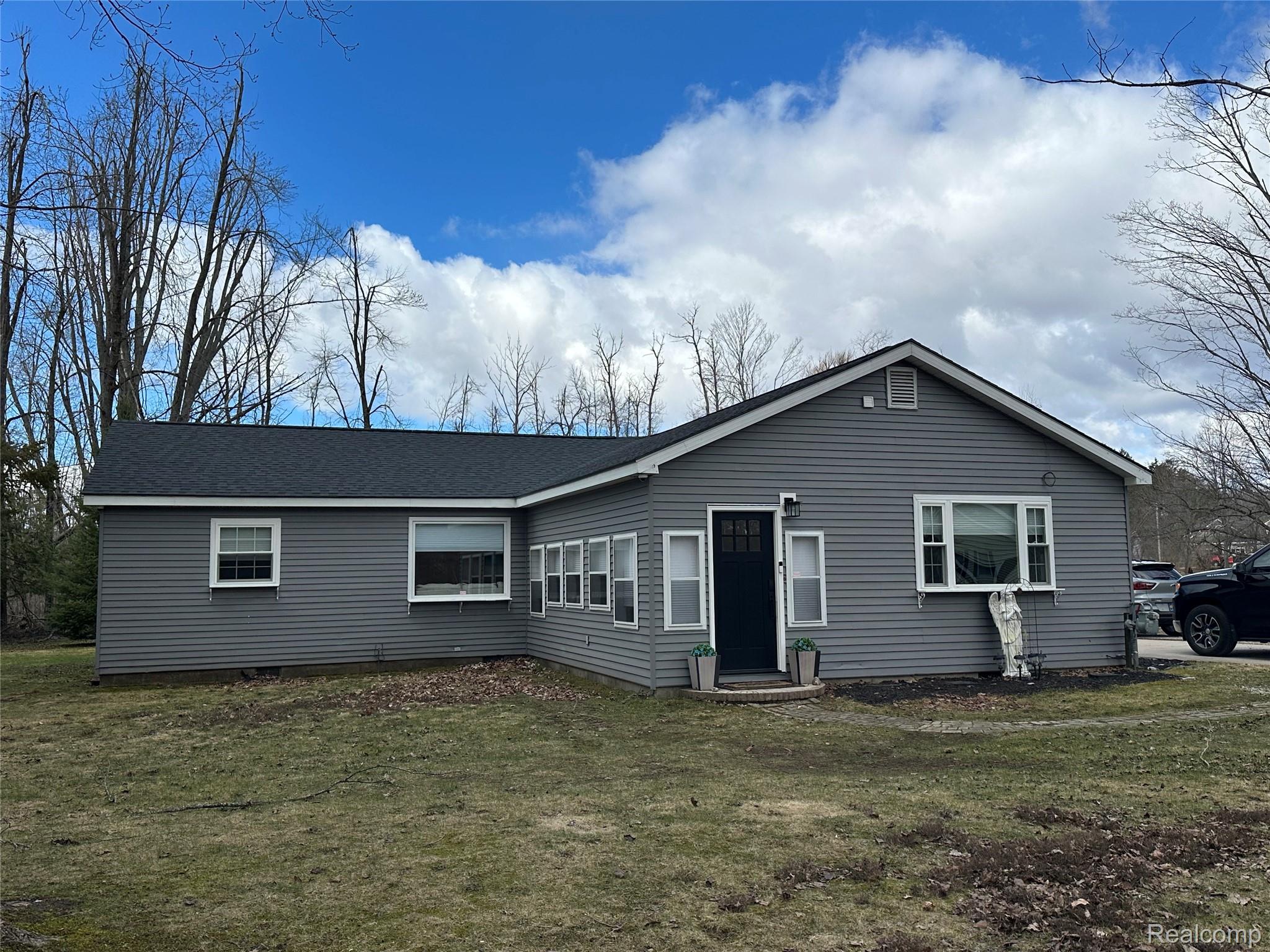 7726 Lake Street Property Photo 1