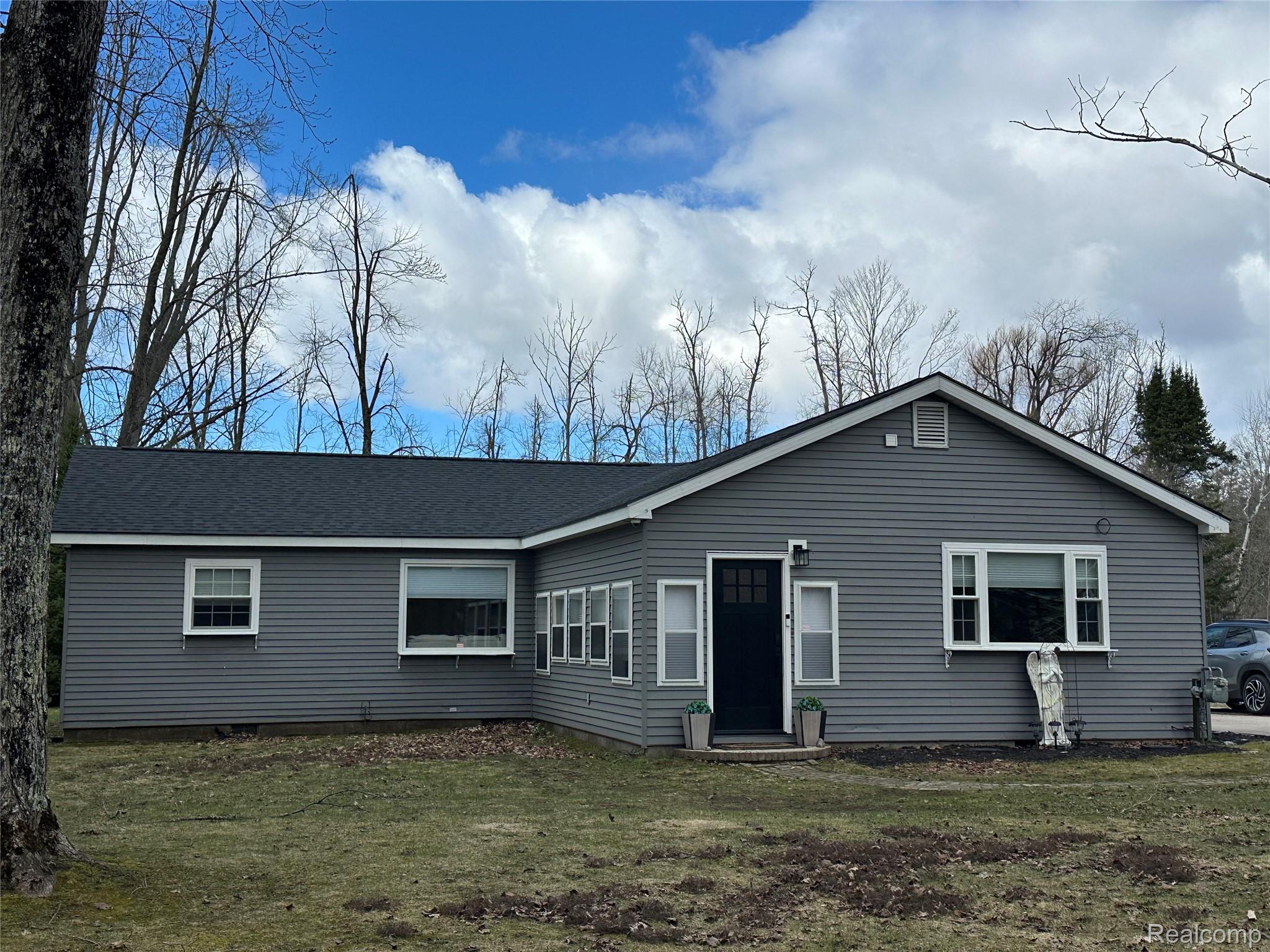 7726 Lake Street Property Photo 2