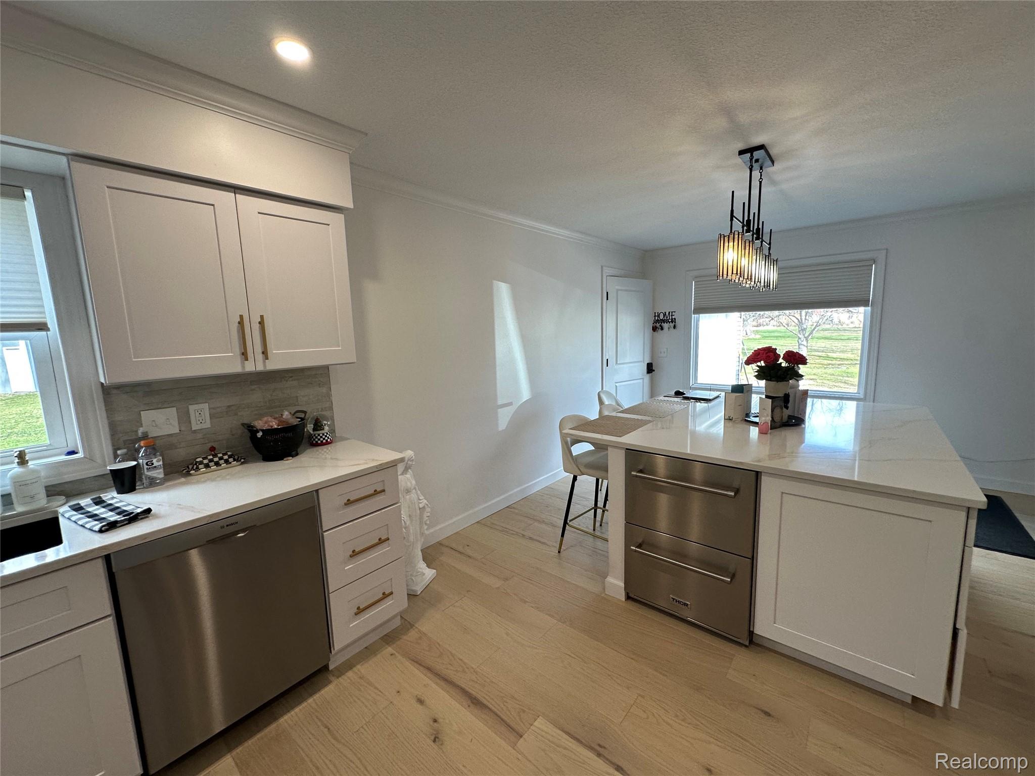 7726 Lake Street Property Photo 19