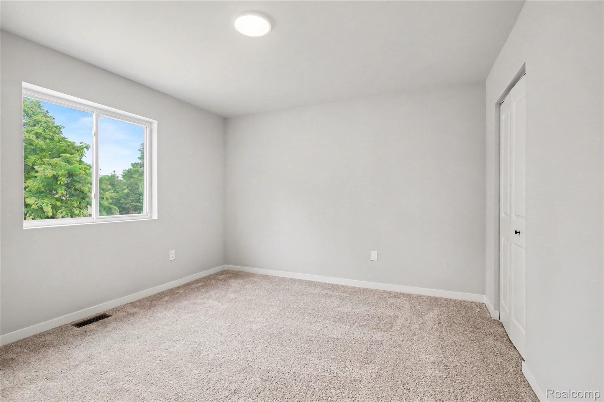 751 Lone Oak Way Property Photo 18
