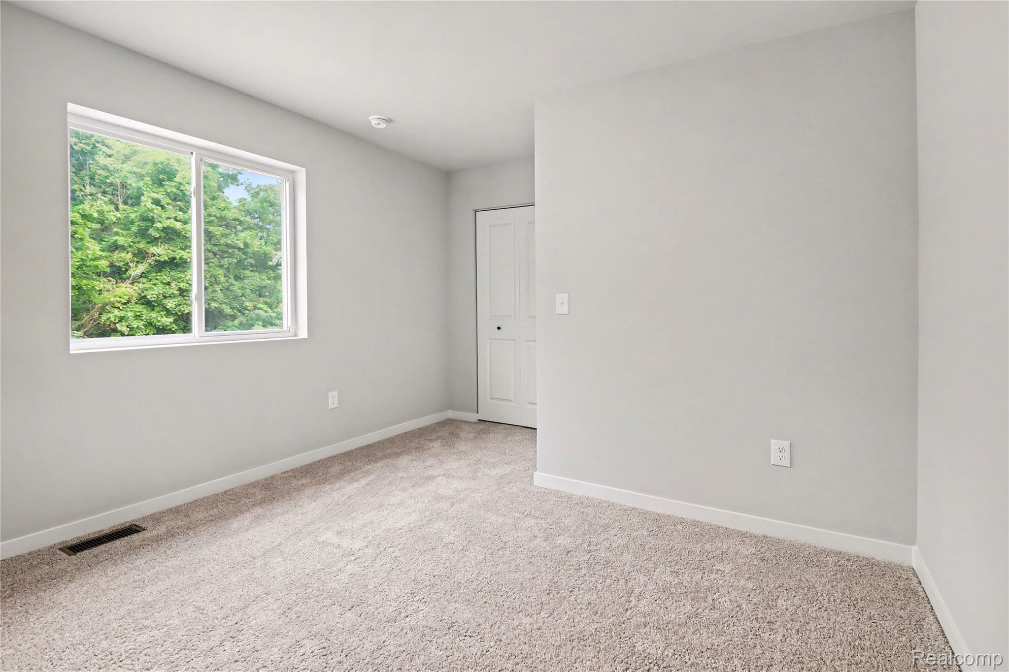 751 Lone Oak Way Property Photo 19