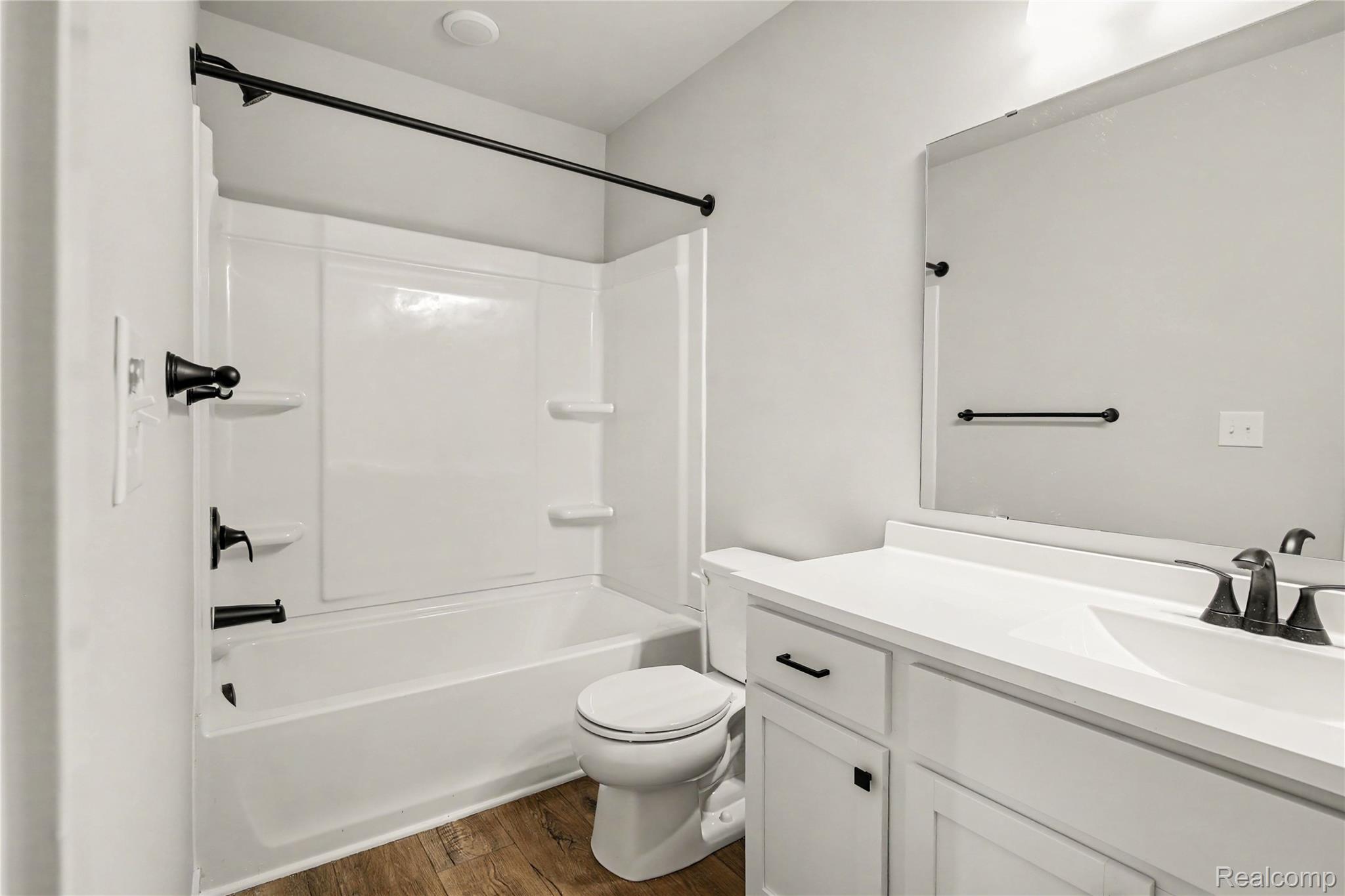 751 Lone Oak Way Property Photo 20