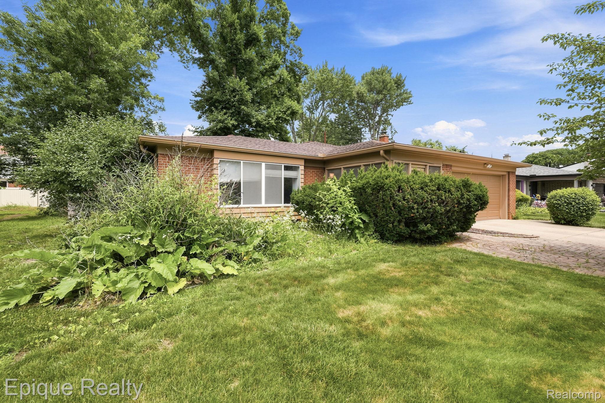 21810 Winchester Street Property Photo 1