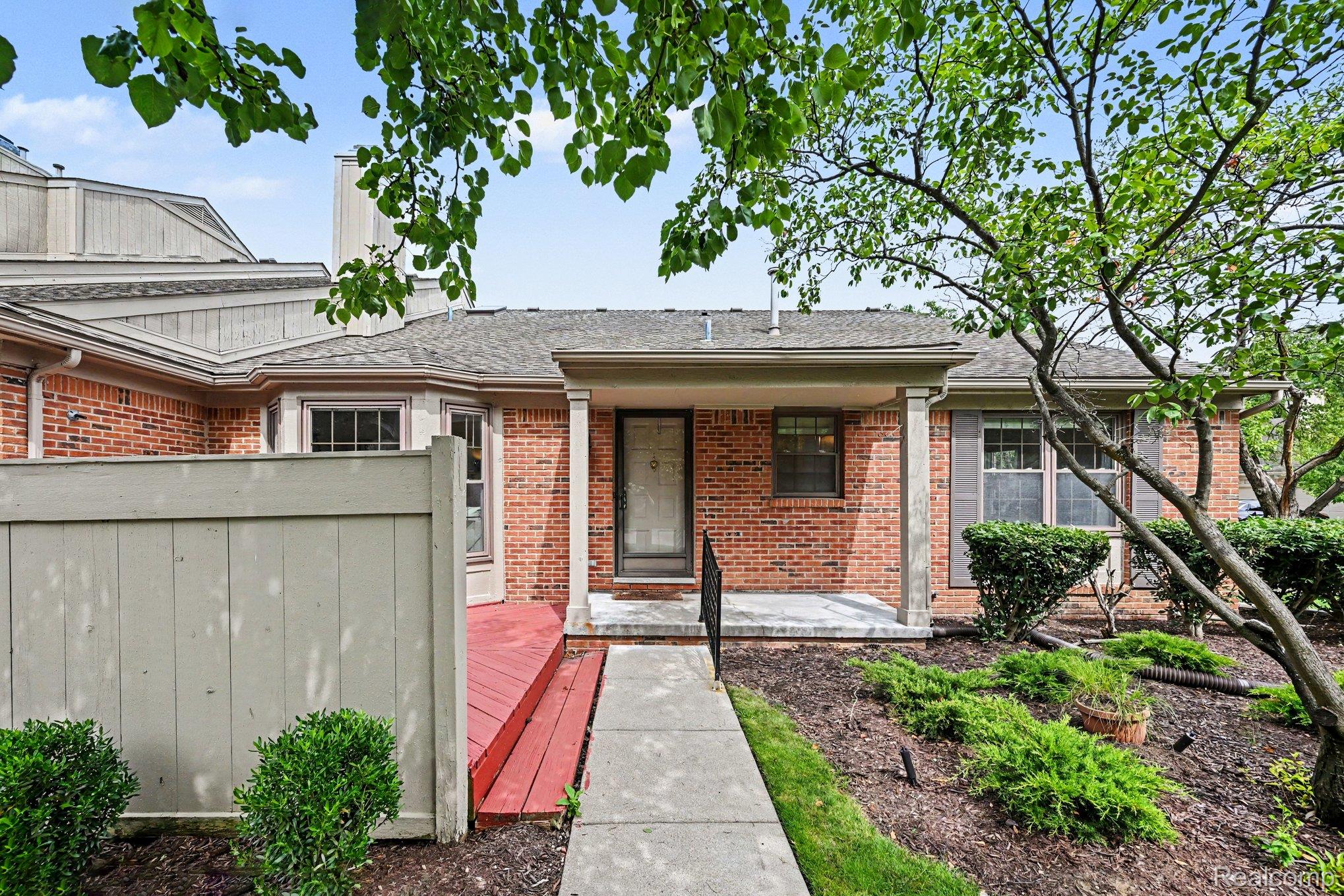 7140 Green Farm Road Property Photo 4
