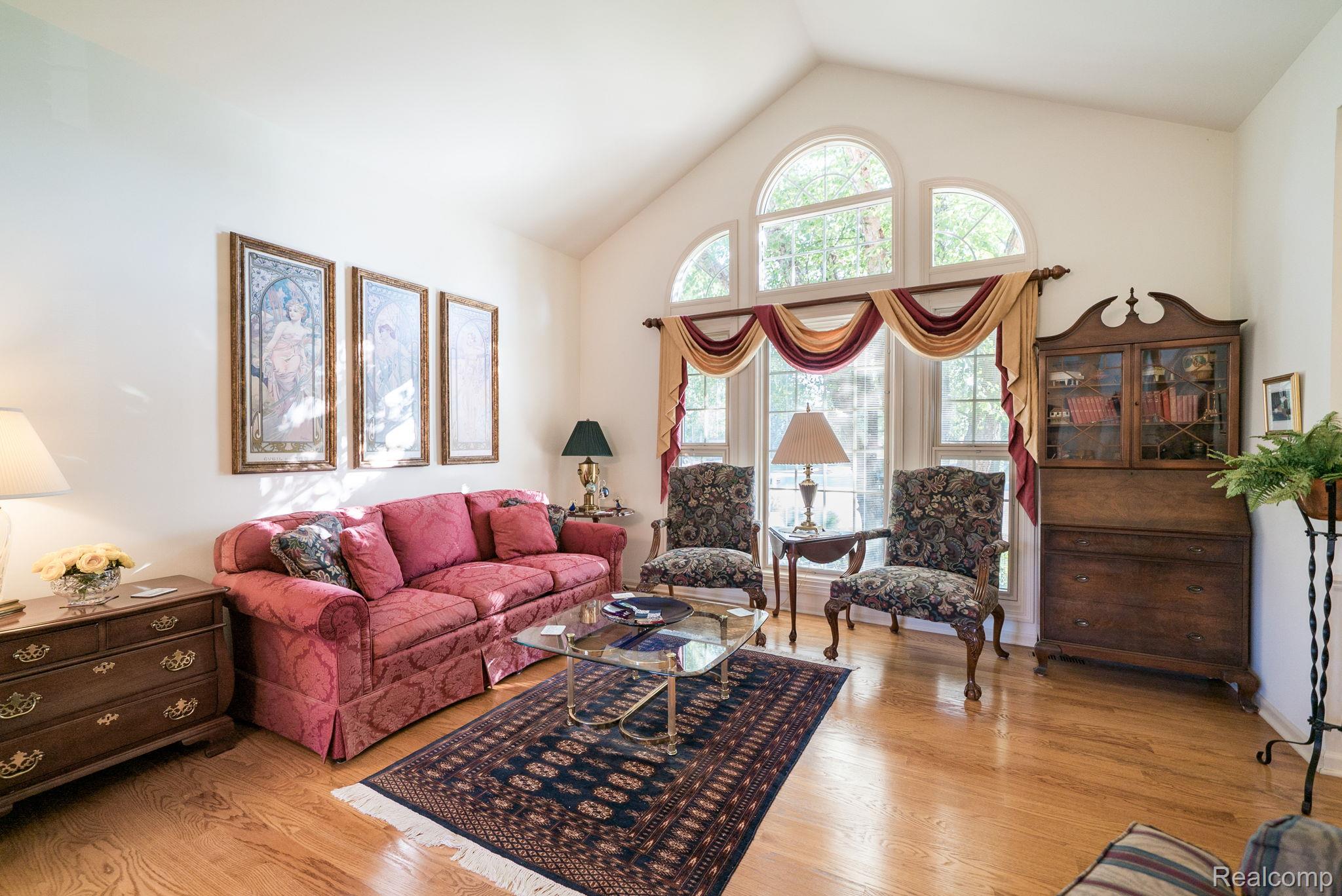 1708 Devonwood Drive Property Photo 10