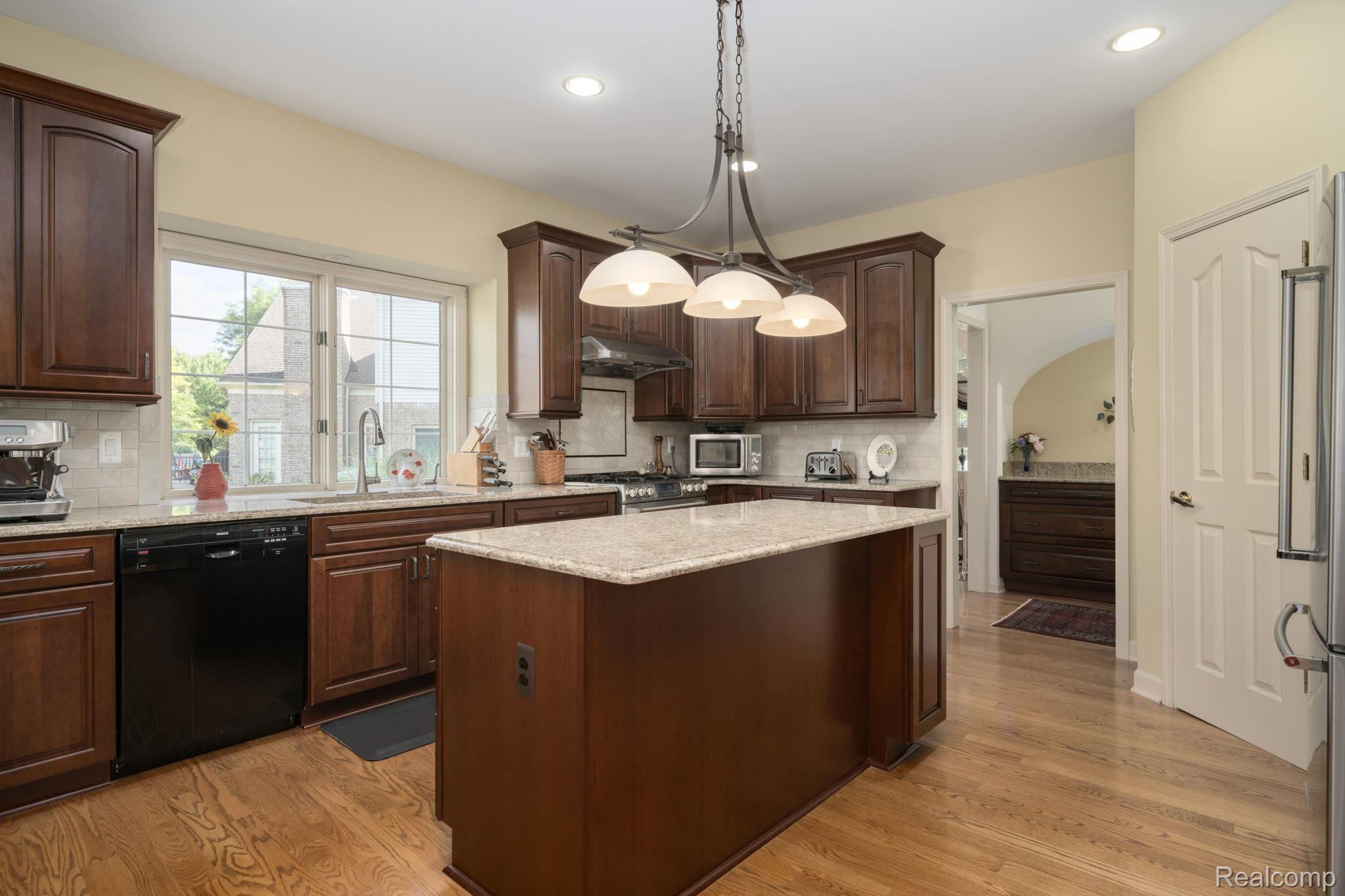1708 Devonwood Drive Property Photo 17
