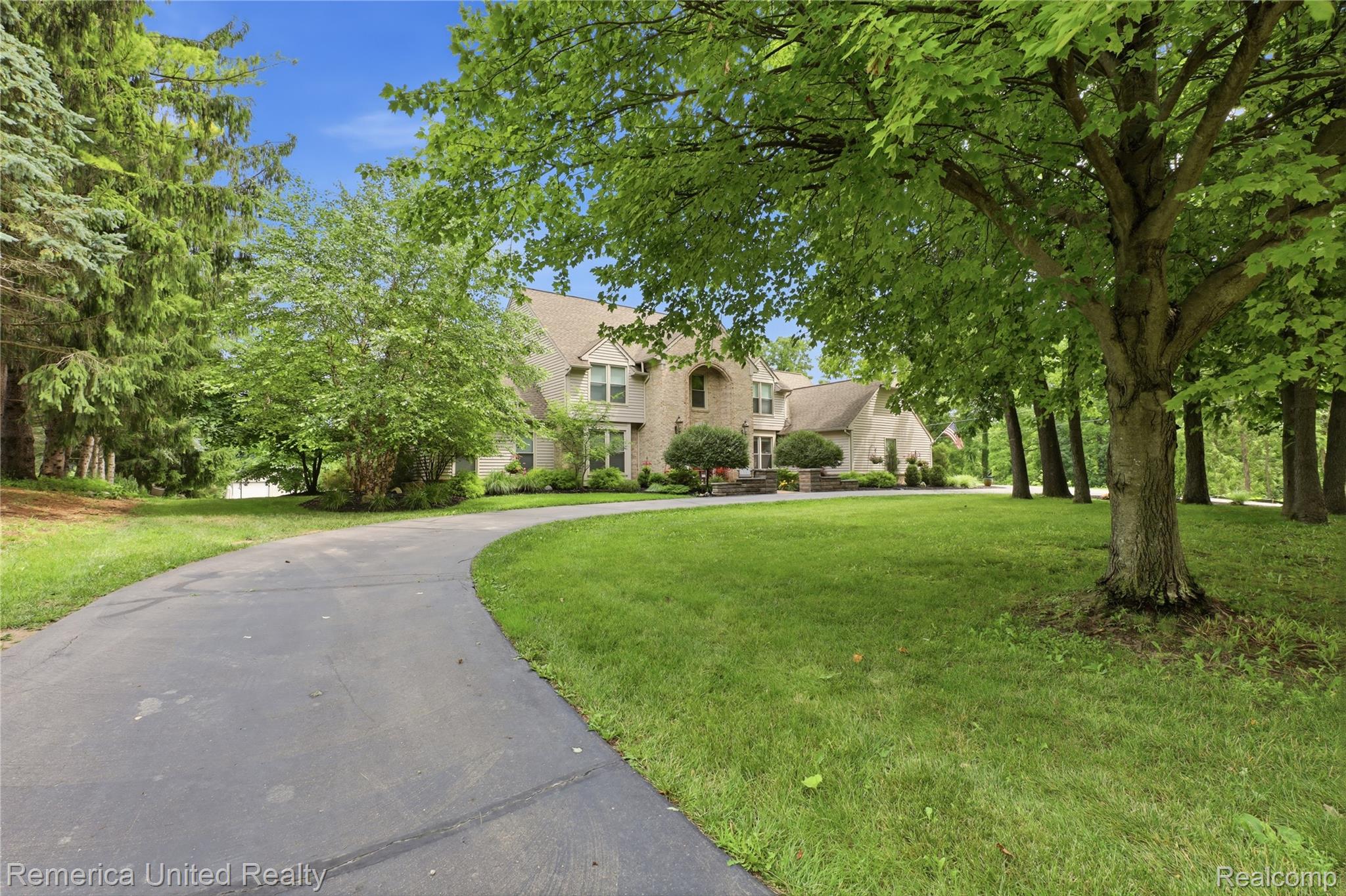 12825 Larkins Road Property Photo 9