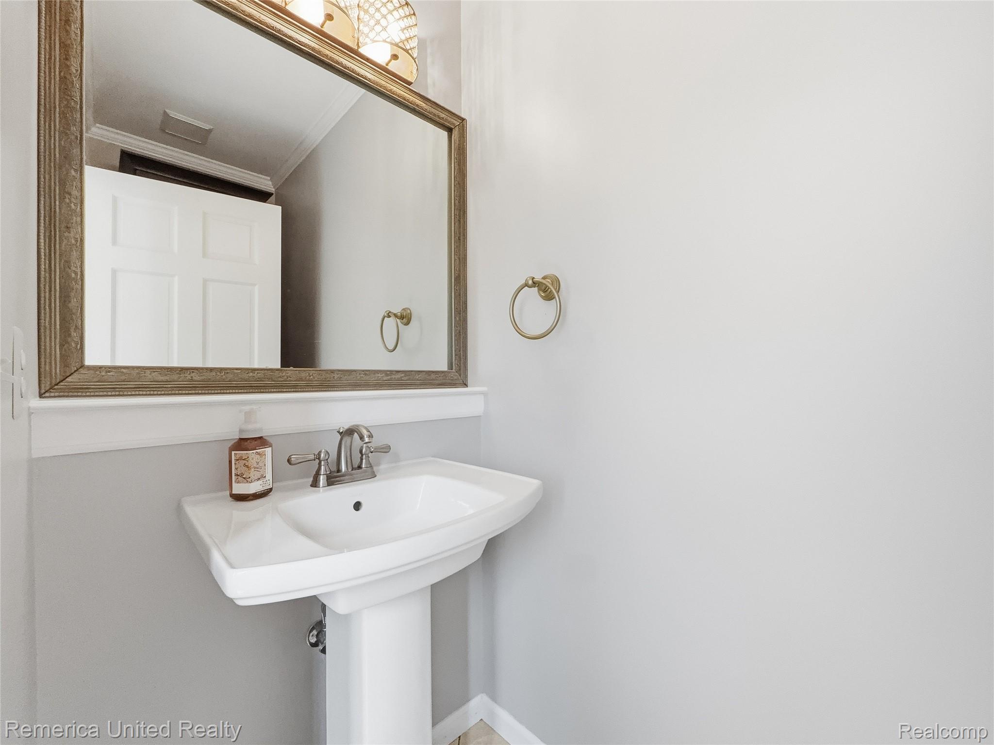 12825 Larkins Road Property Photo 18