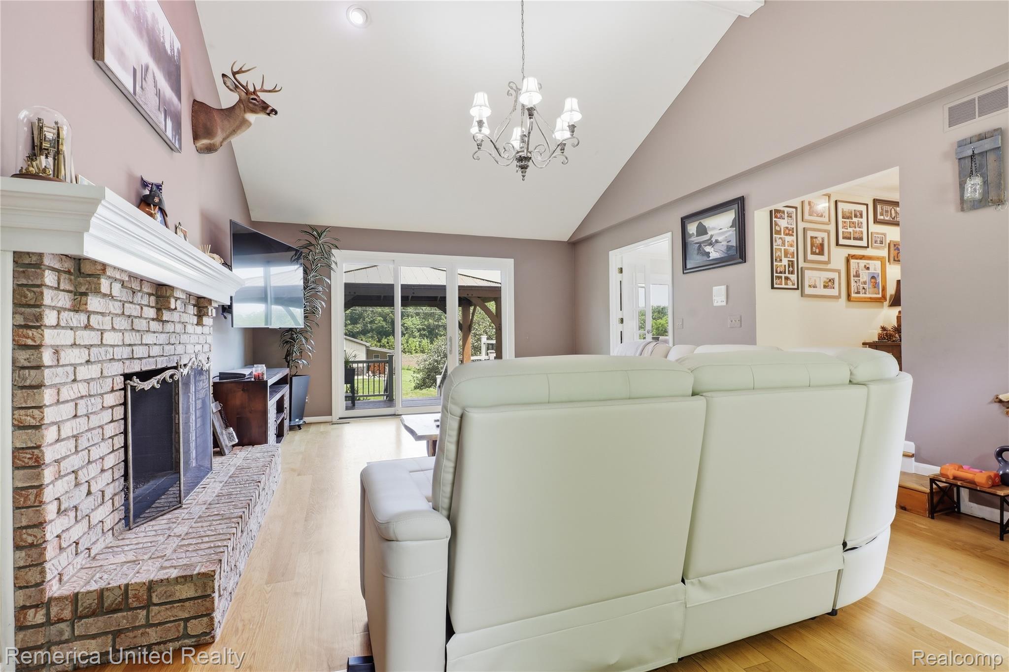 12825 Larkins Road Property Photo 37