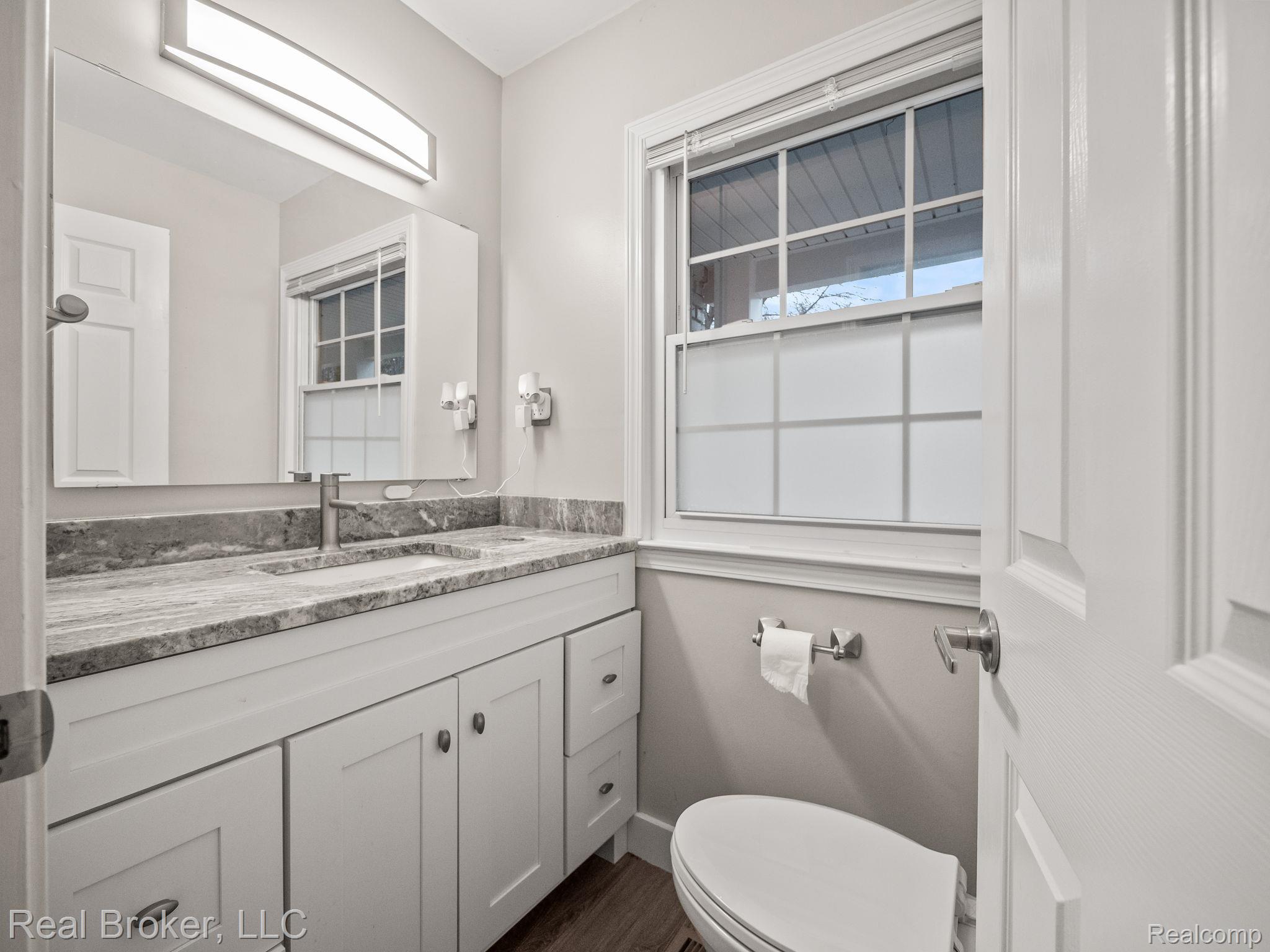 1909 Marie Circle Property Photo 17