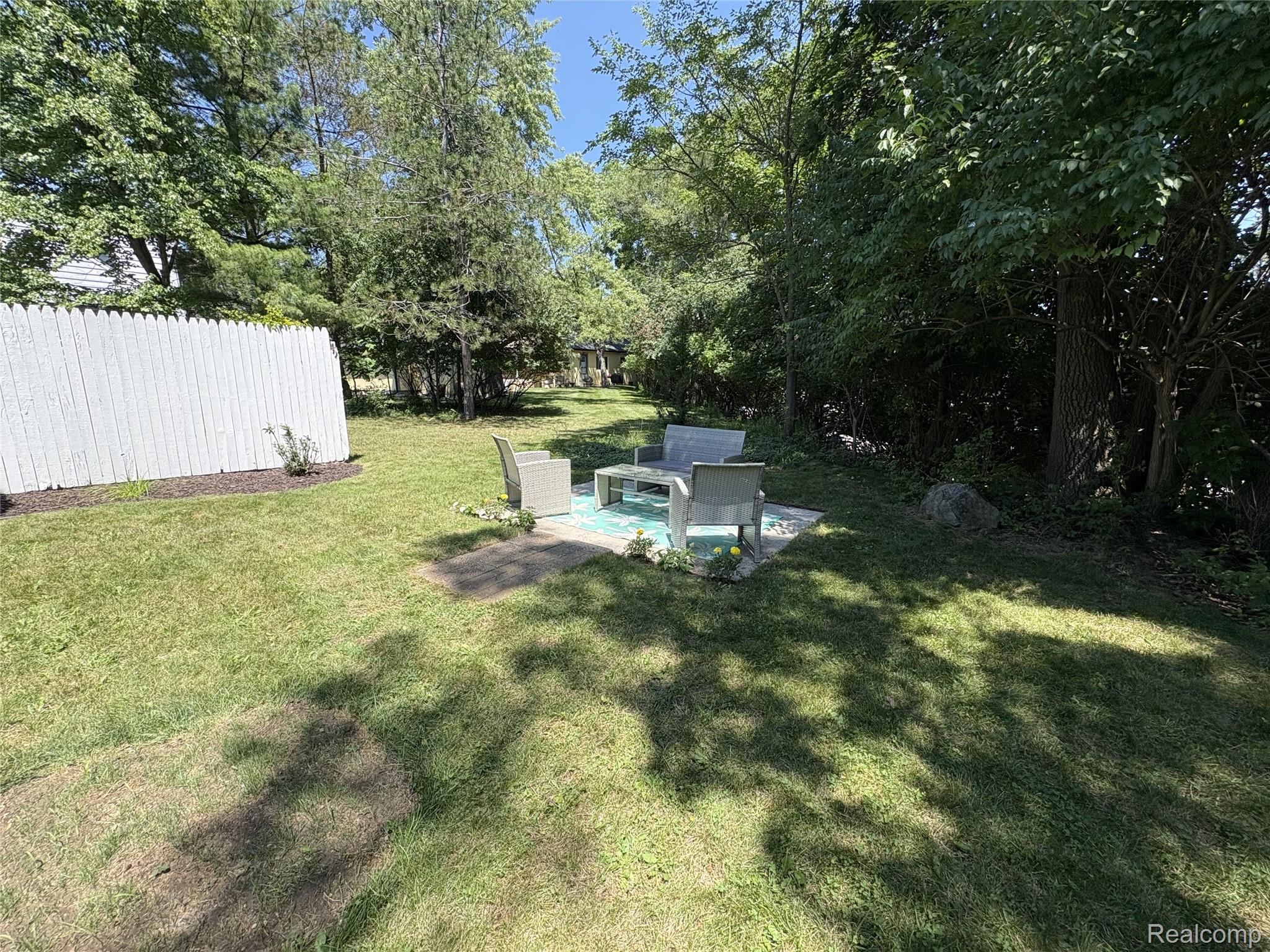 185 Fraser Street Property Photo 16