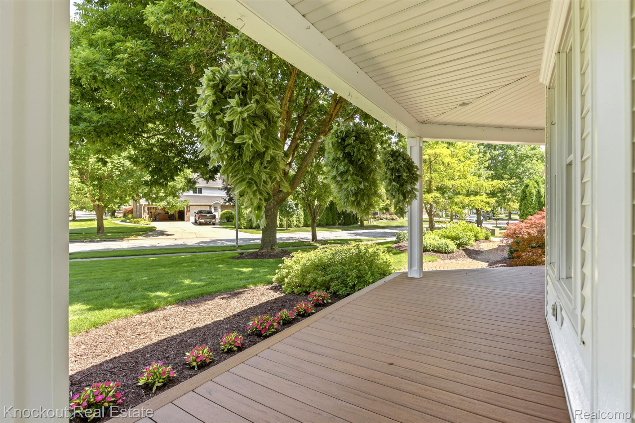 580 Northview Drive Property Photo 8