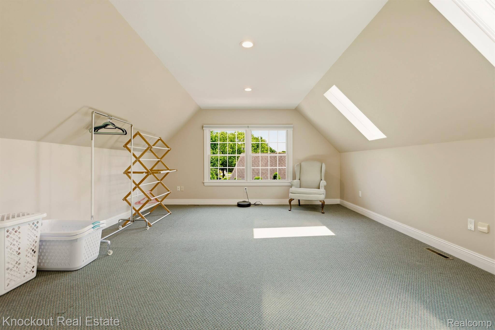 580 Northview Drive Property Photo 39