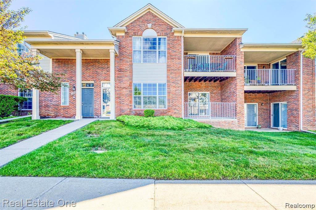 1828 Flagstone Circle 40 Property Photo 1