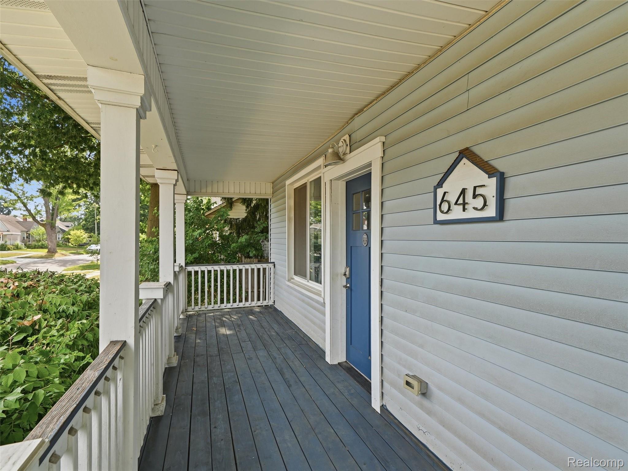 645 Jewell Street Property Photo 1