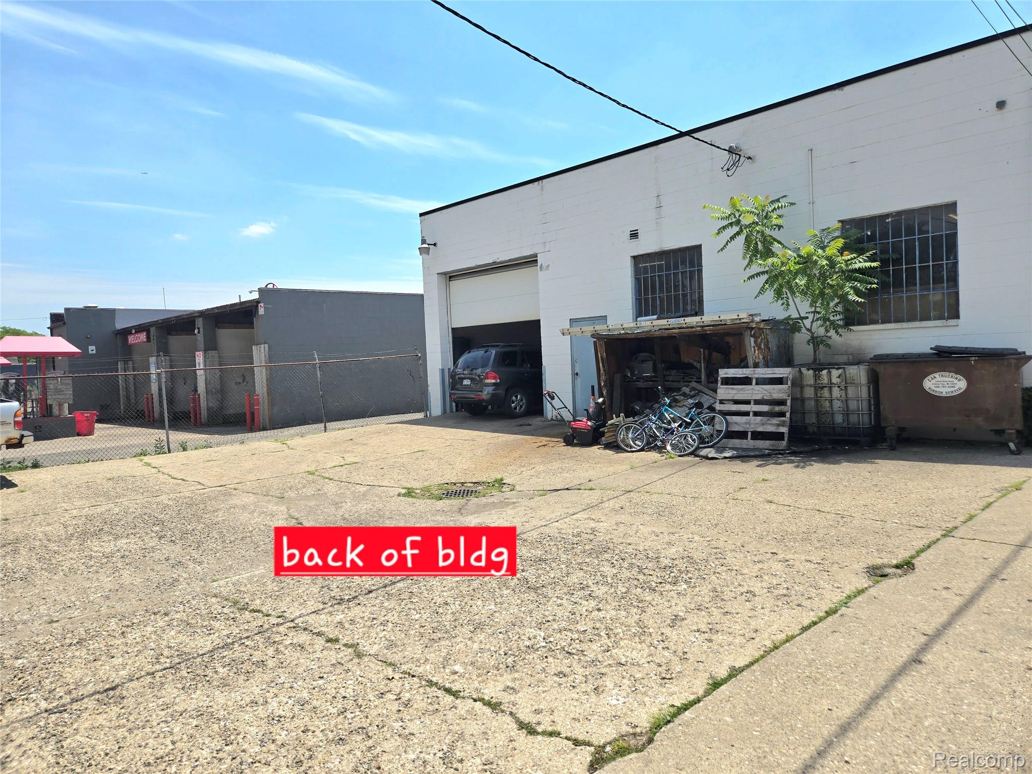 1018 W 9 Mile Road Property Photo 4