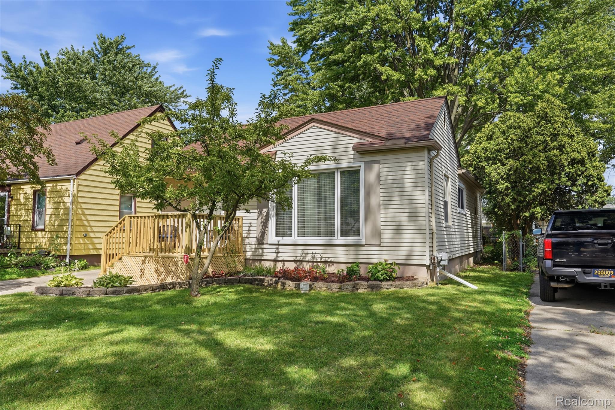 4108 Edgar Avenue Property Photo 4