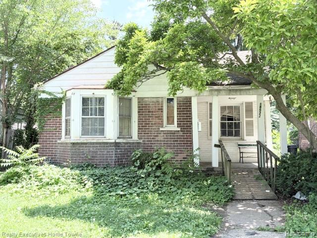 18522 Rosemont Avenue Property Photo 1