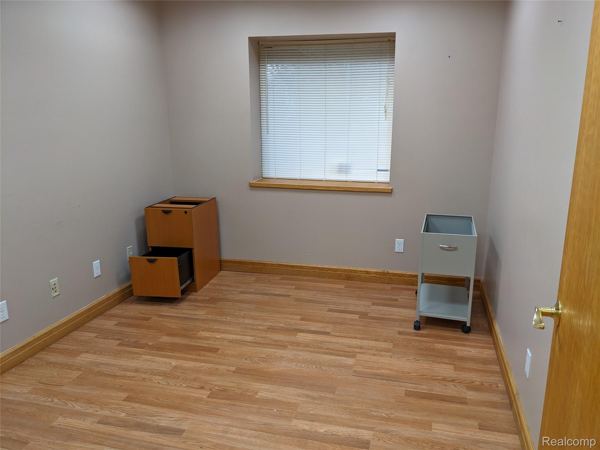 2515 S Dye Road Property Photo 18