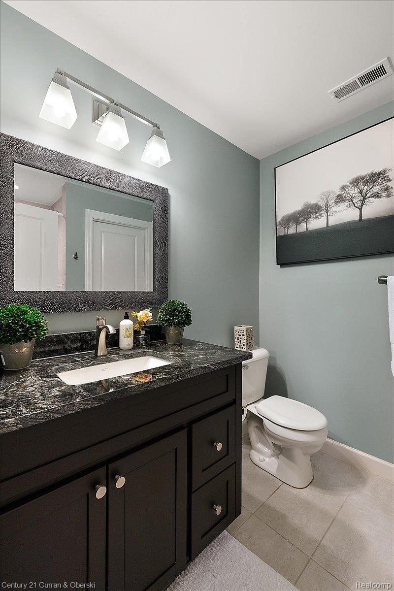 1345 E Lake Drive Property Photo 72