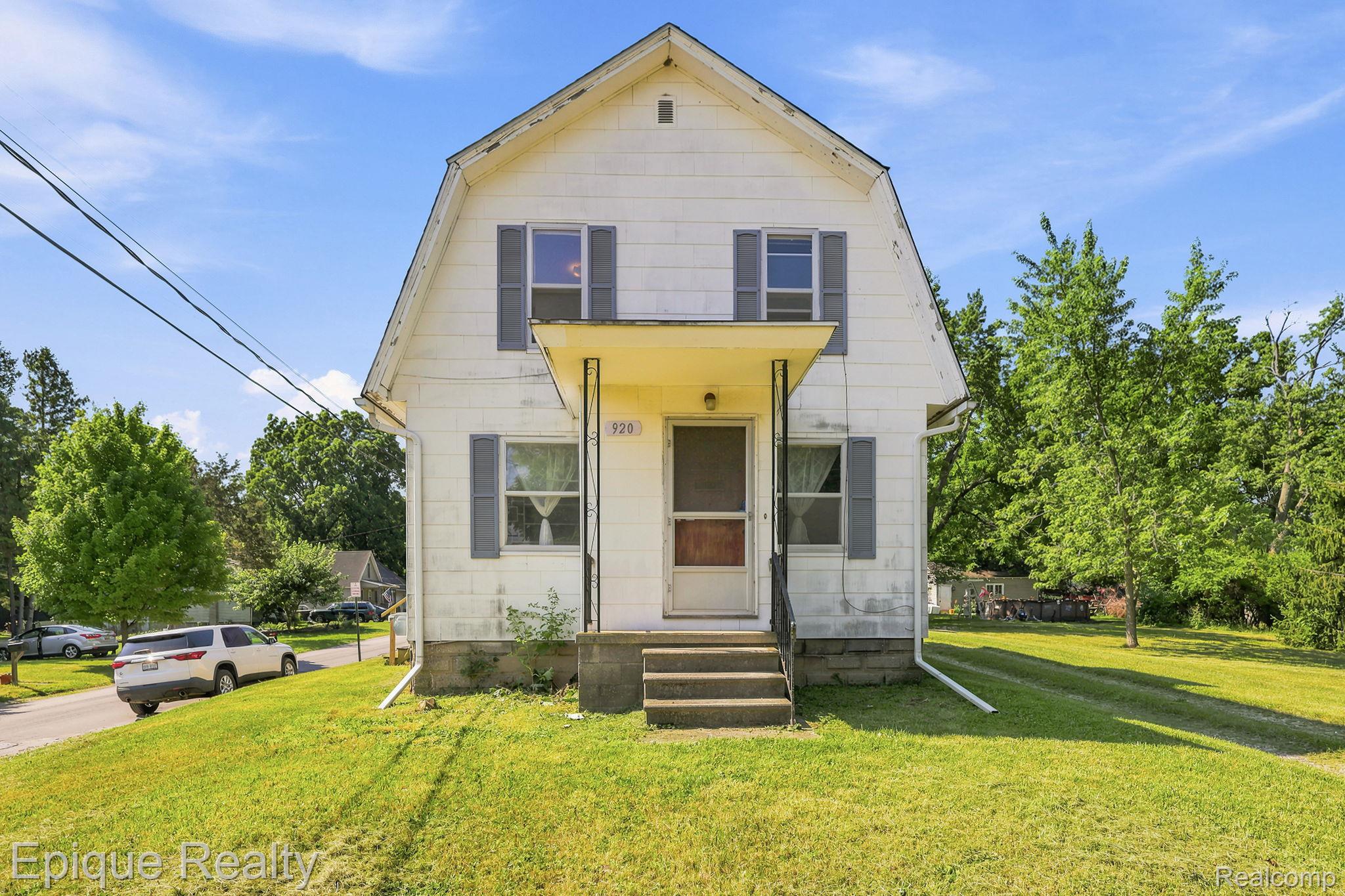 920 Farr Avenue Property Photo 1