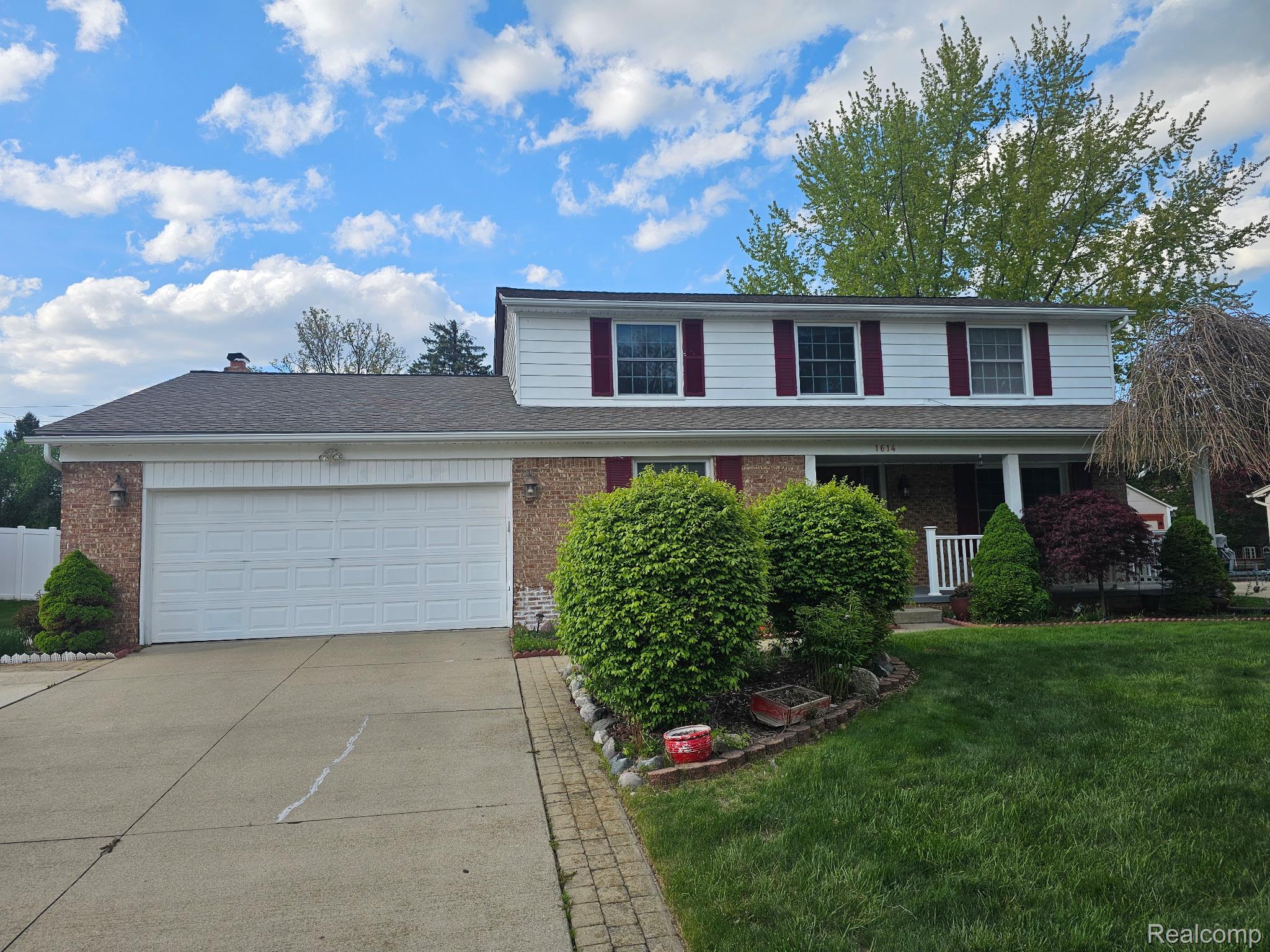 1614 Caliper Drive Property Photo 1