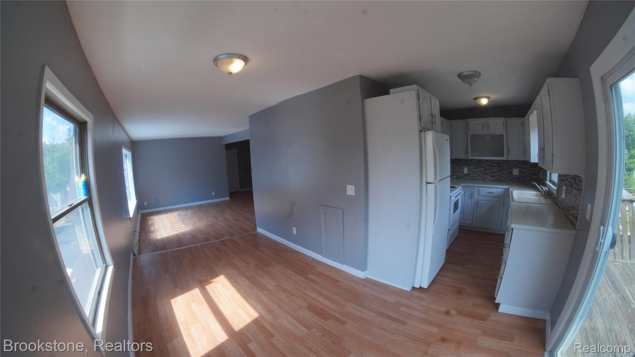 510 Pleasant Street 6 Property Photo 1