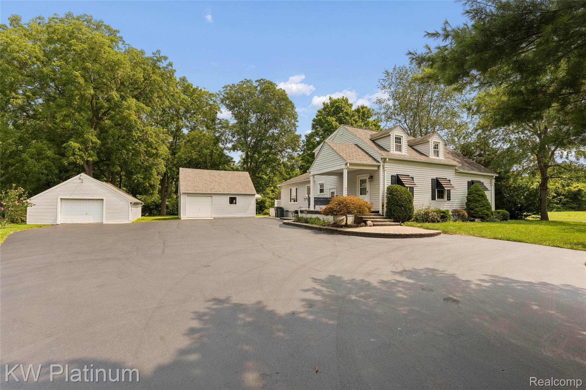 44156 Elizabeth Road Property Photo 1