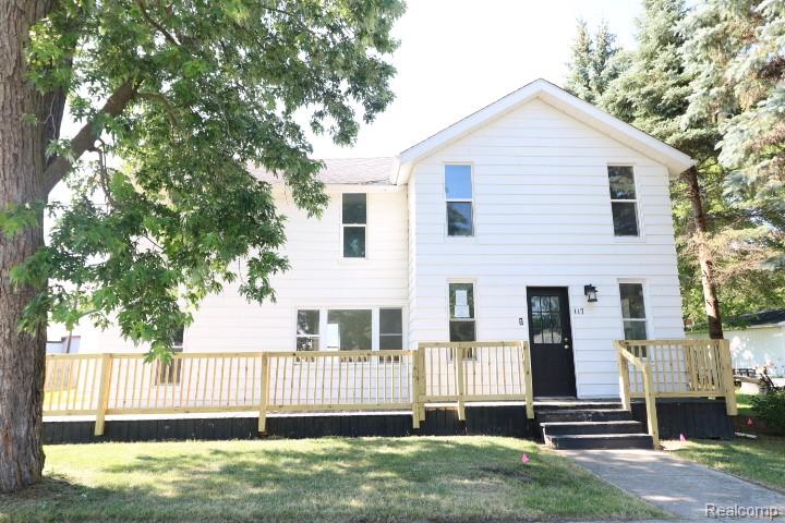 117 E Main Street Property Photo 1