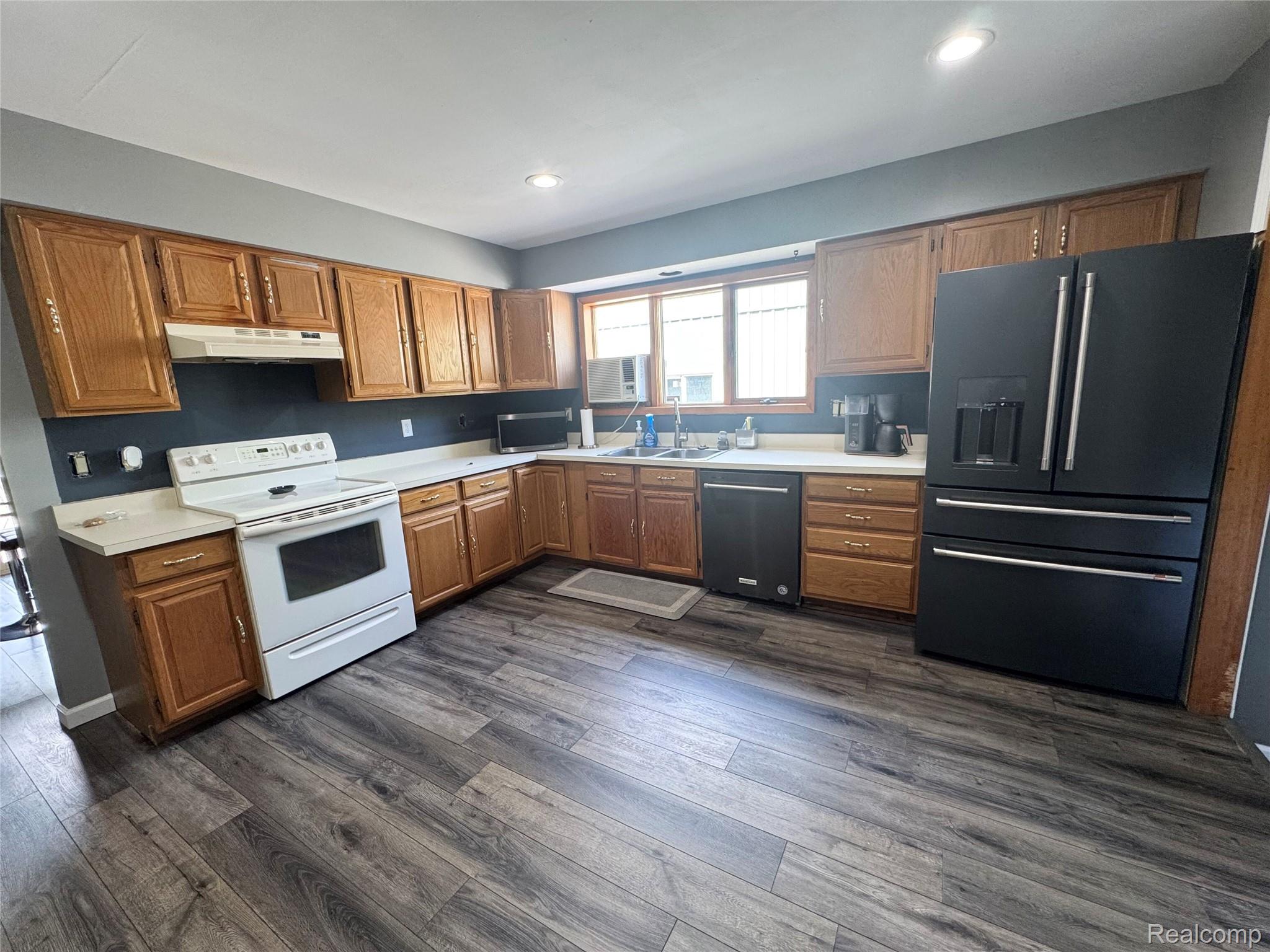 10055 Walnut Hill Drive Property Photo 19