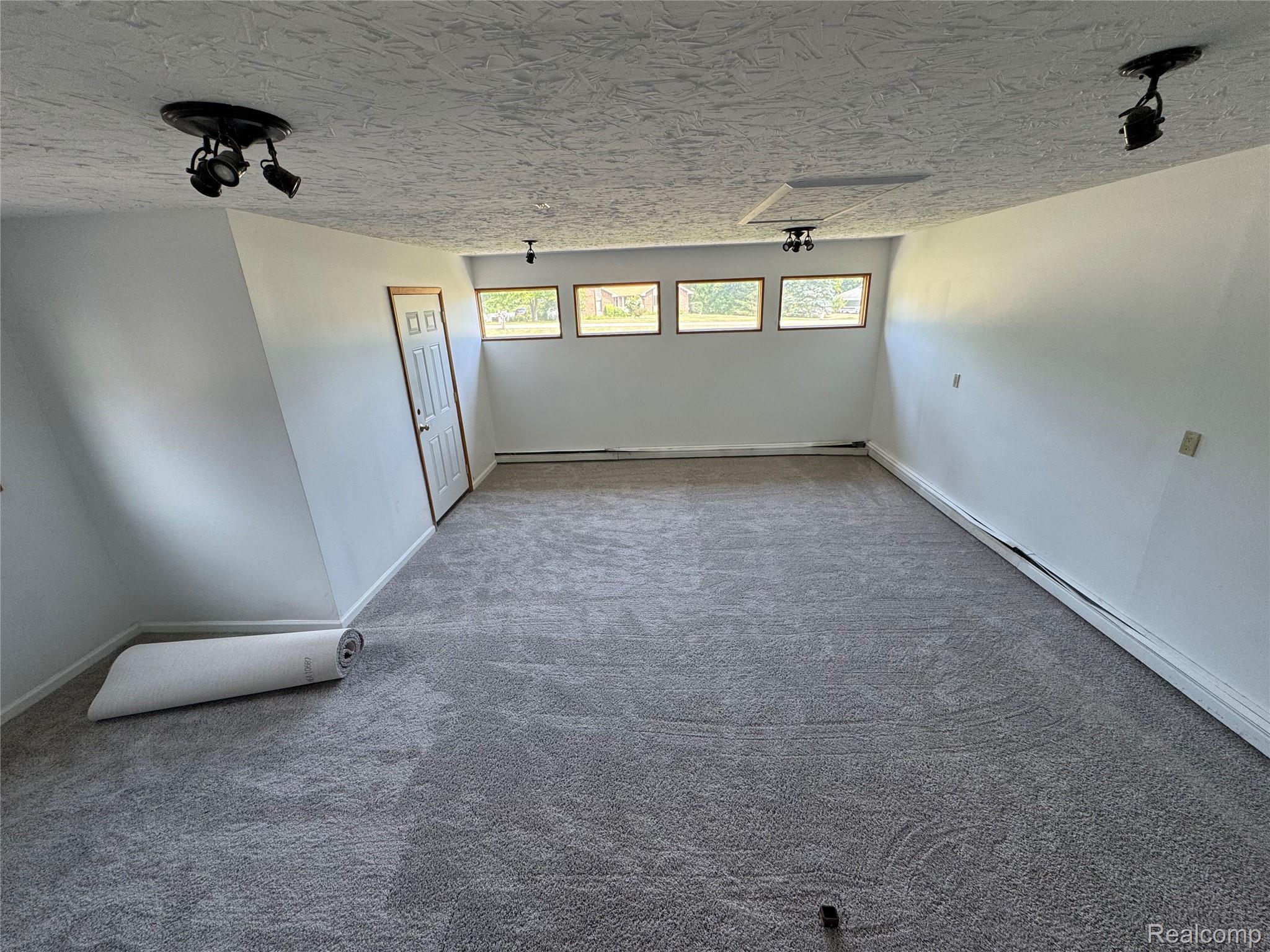10055 Walnut Hill Drive Property Photo 25