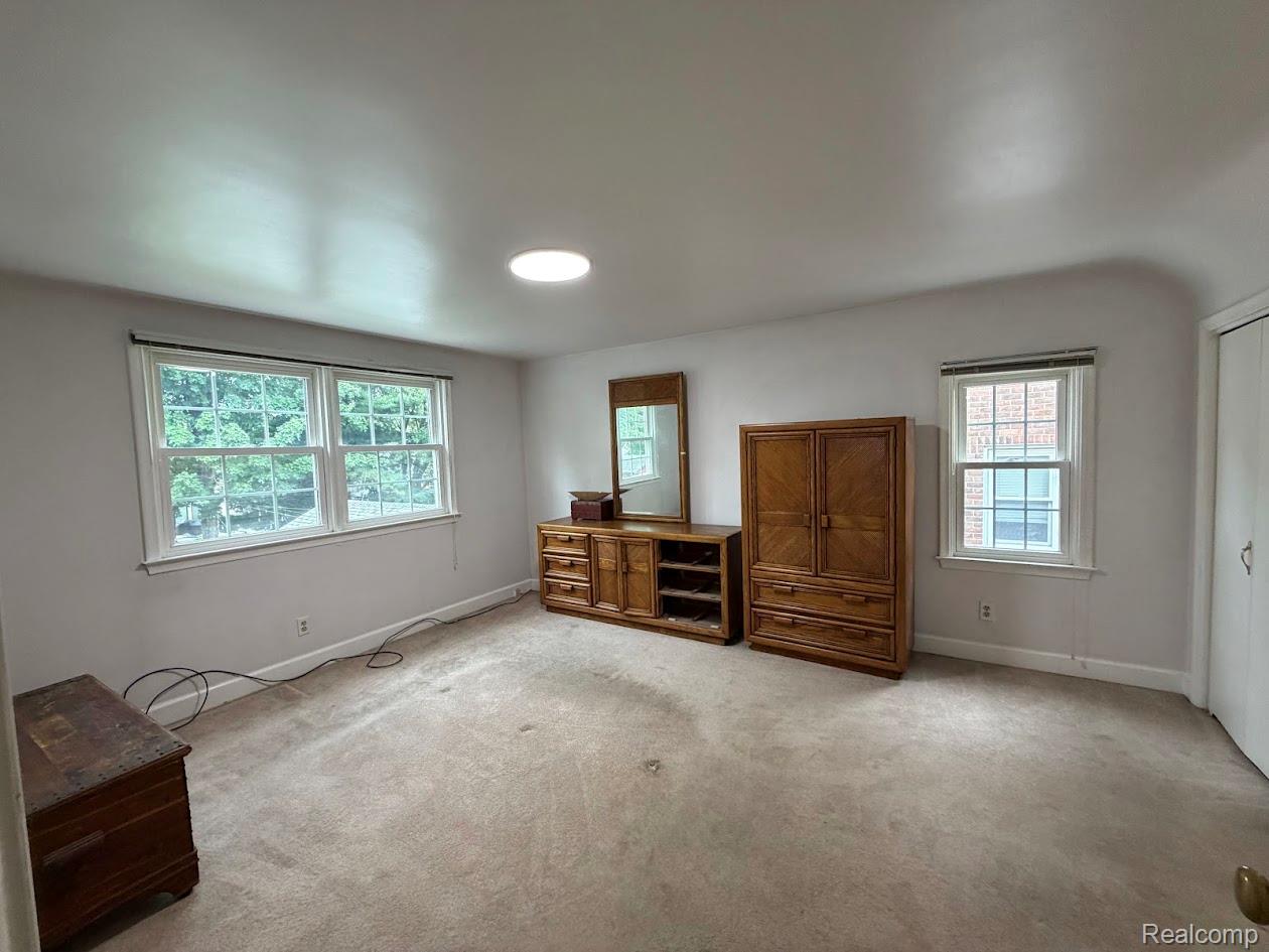 643 N Rosevere Avenue Property Photo 16