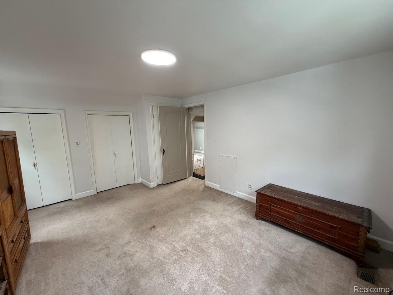 643 N Rosevere Avenue Property Photo 17