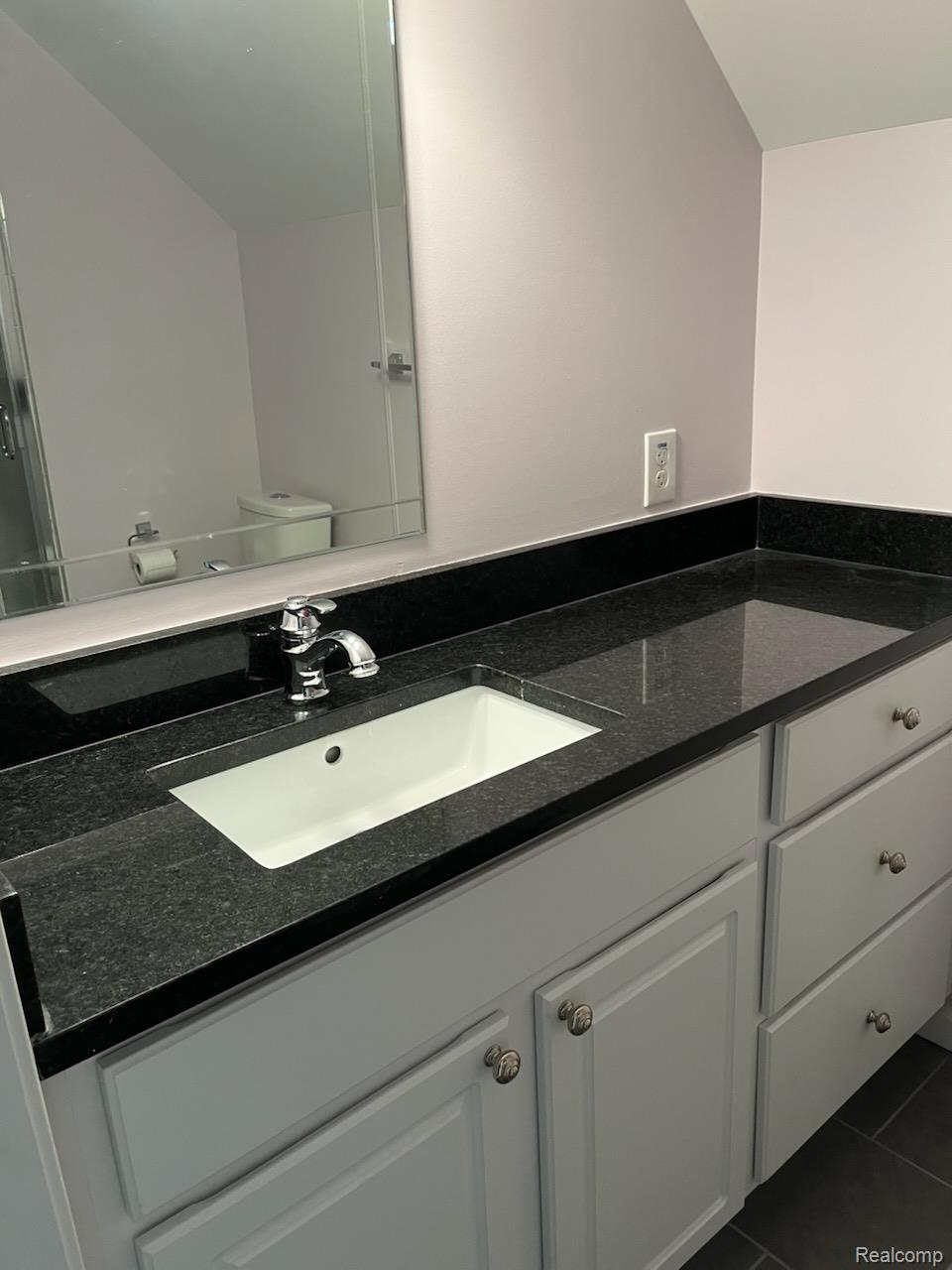 1510 Chapin Avenue Property Photo 9