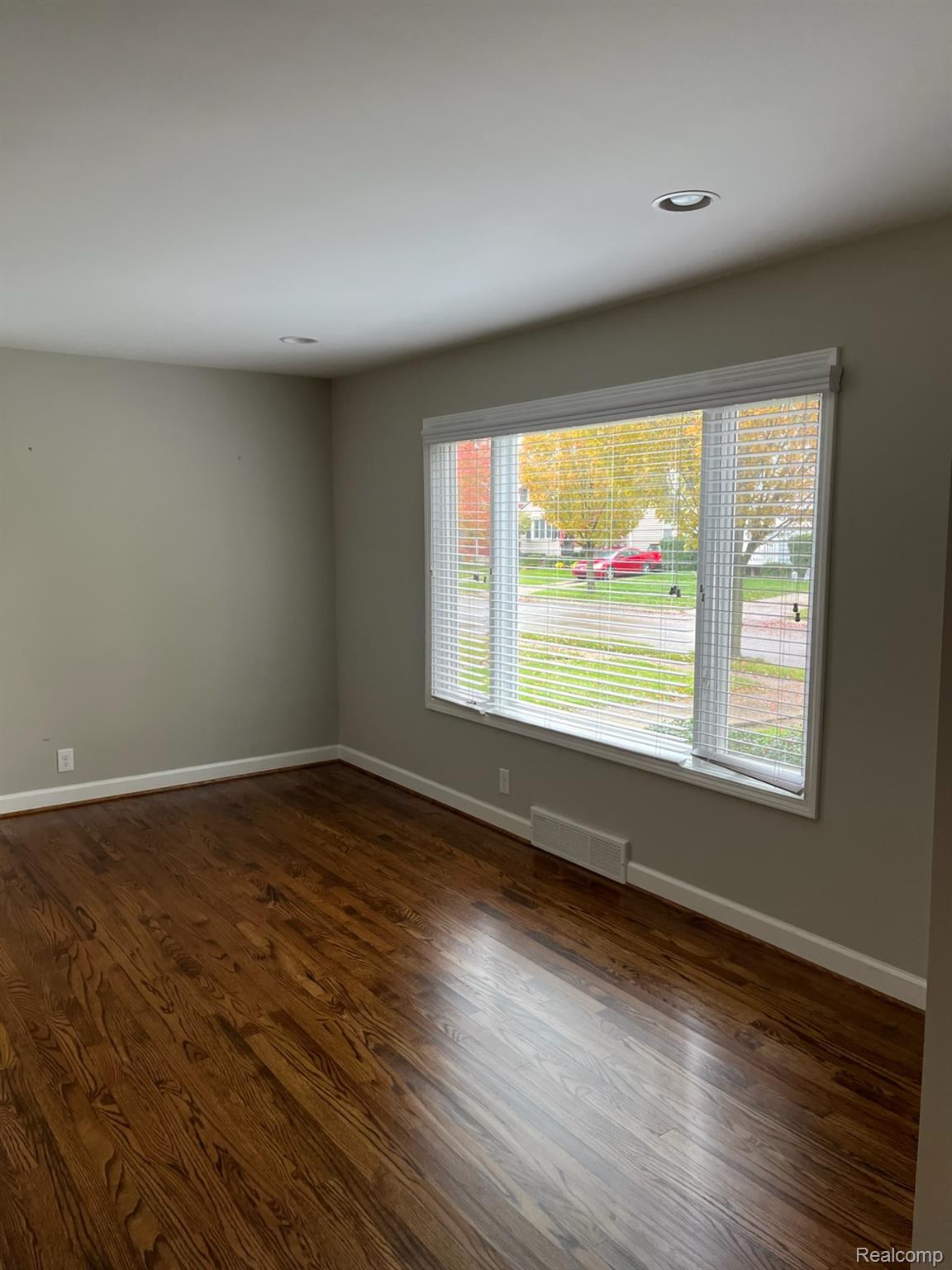 1510 Chapin Avenue Property Photo 16