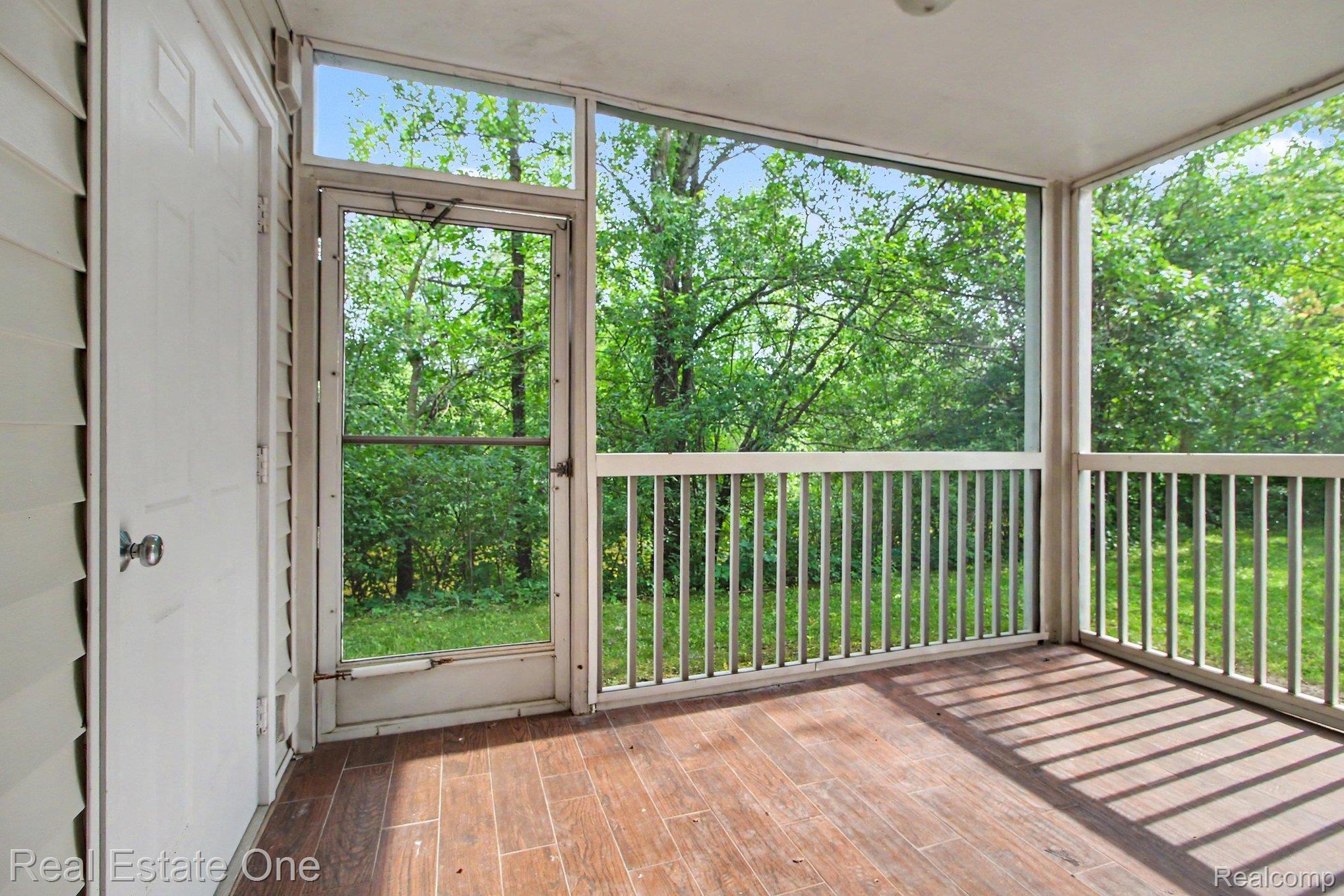 2271 S Main Street Property Photo 22