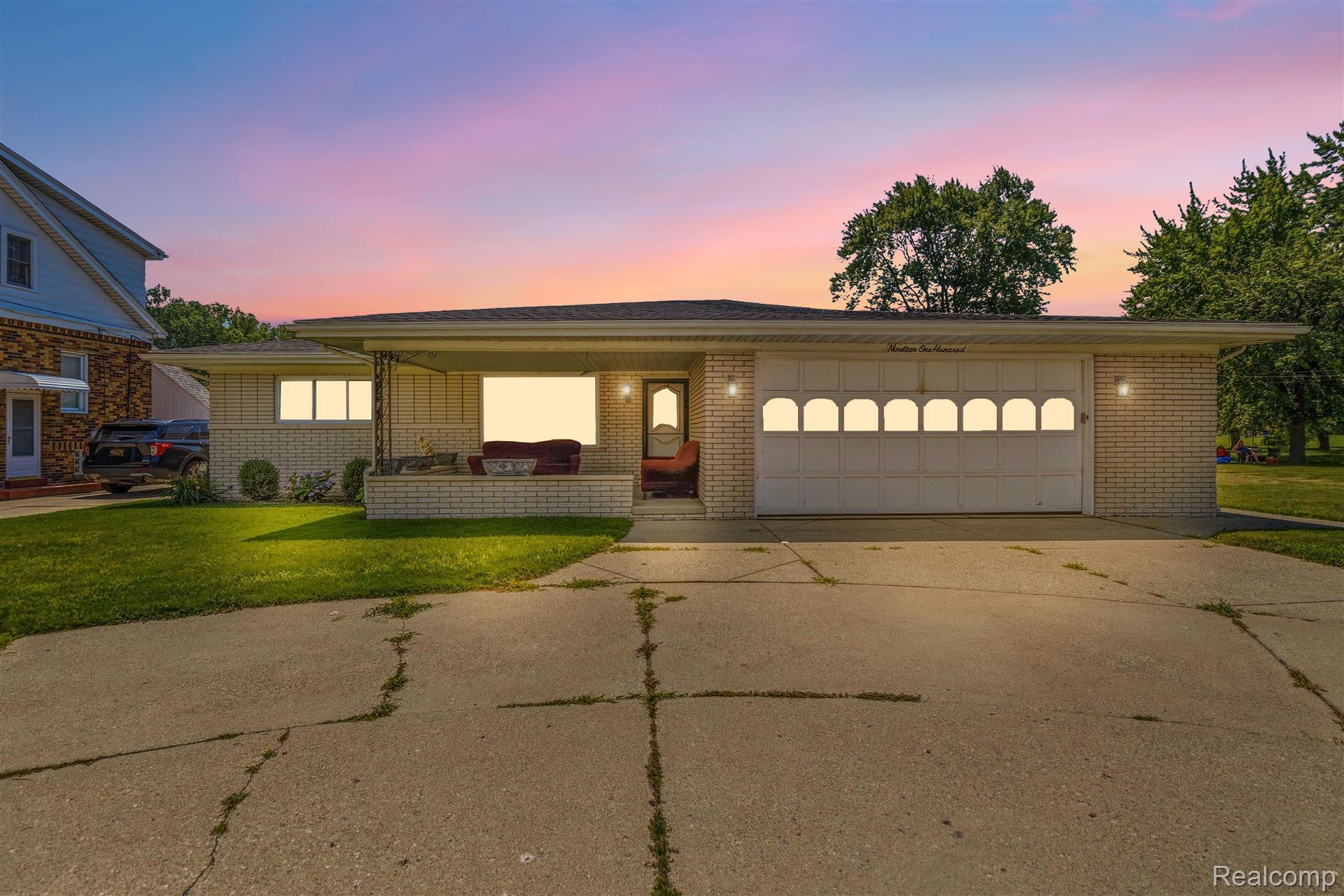 19100 Masonic Boulevard Property Photo 1