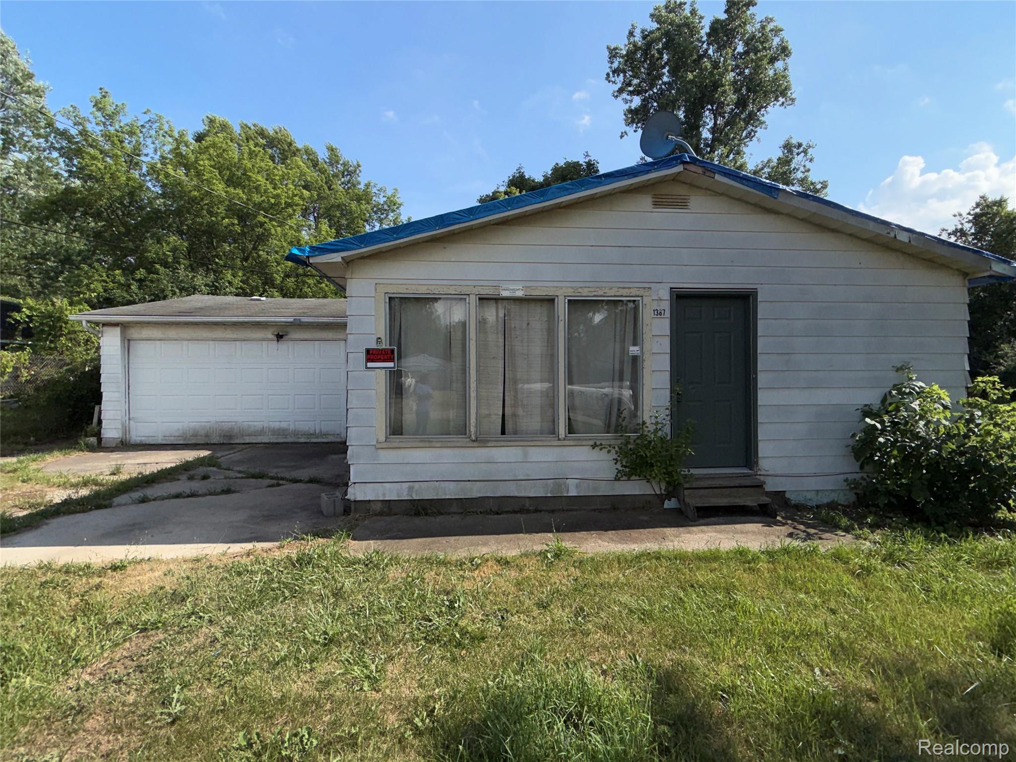 1387 W Princeton Avenue Property Photo 1