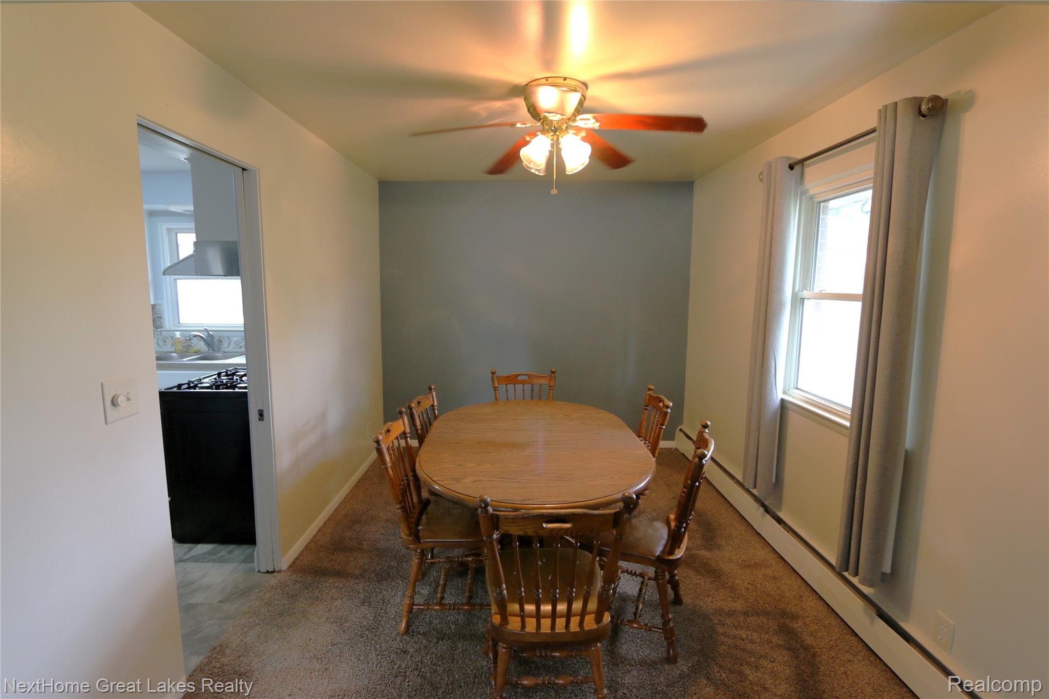 5595 Noreen Drive Property Photo 5