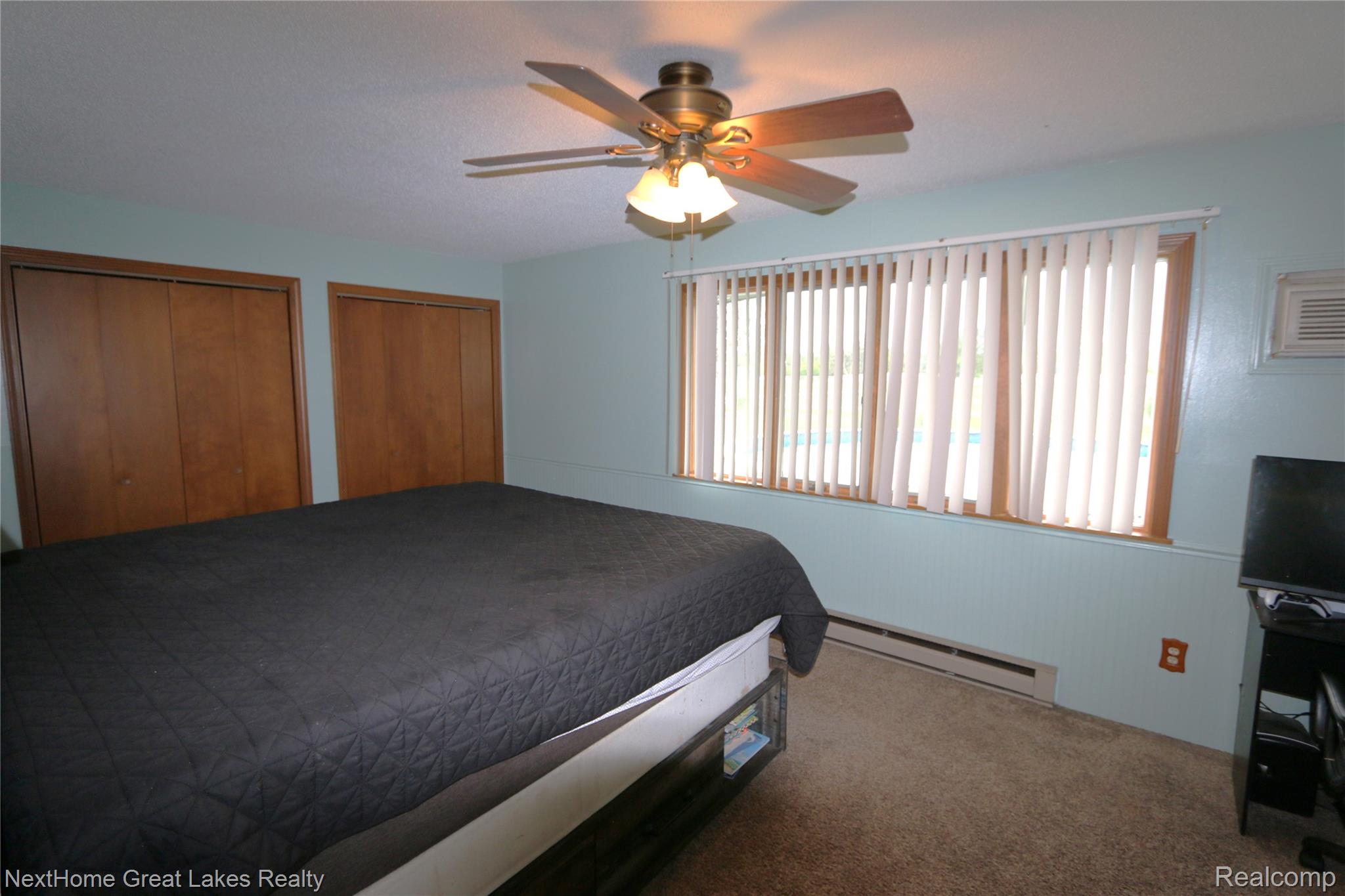 5595 Noreen Drive Property Photo 11