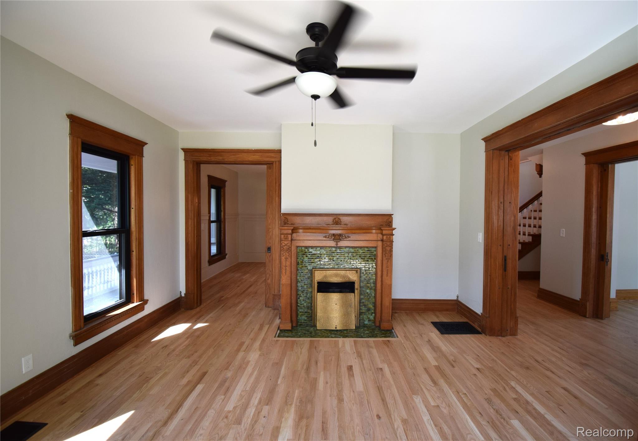 45669 Cass Avenue Property Photo 3