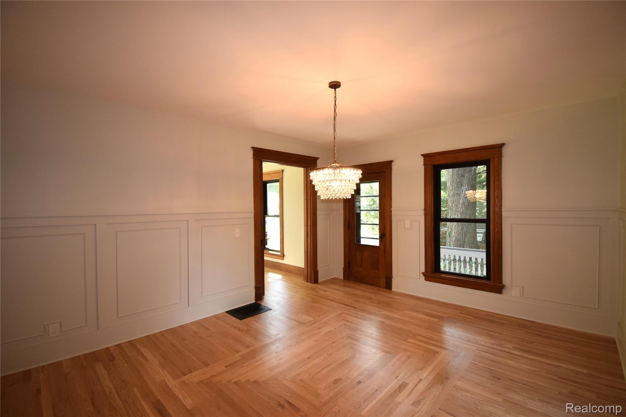 45669 Cass Avenue Property Photo 5