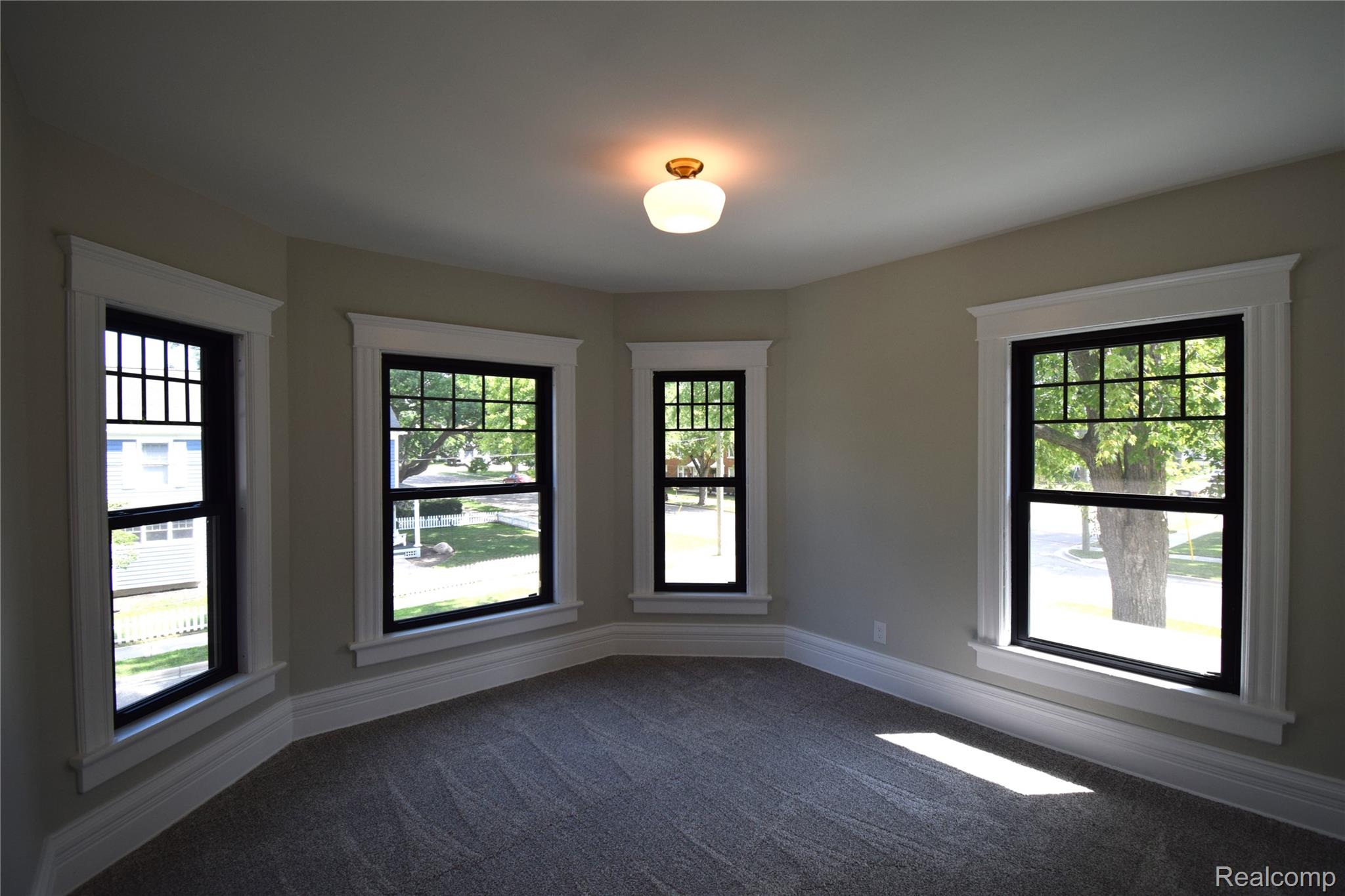 45669 Cass Avenue Property Photo 17