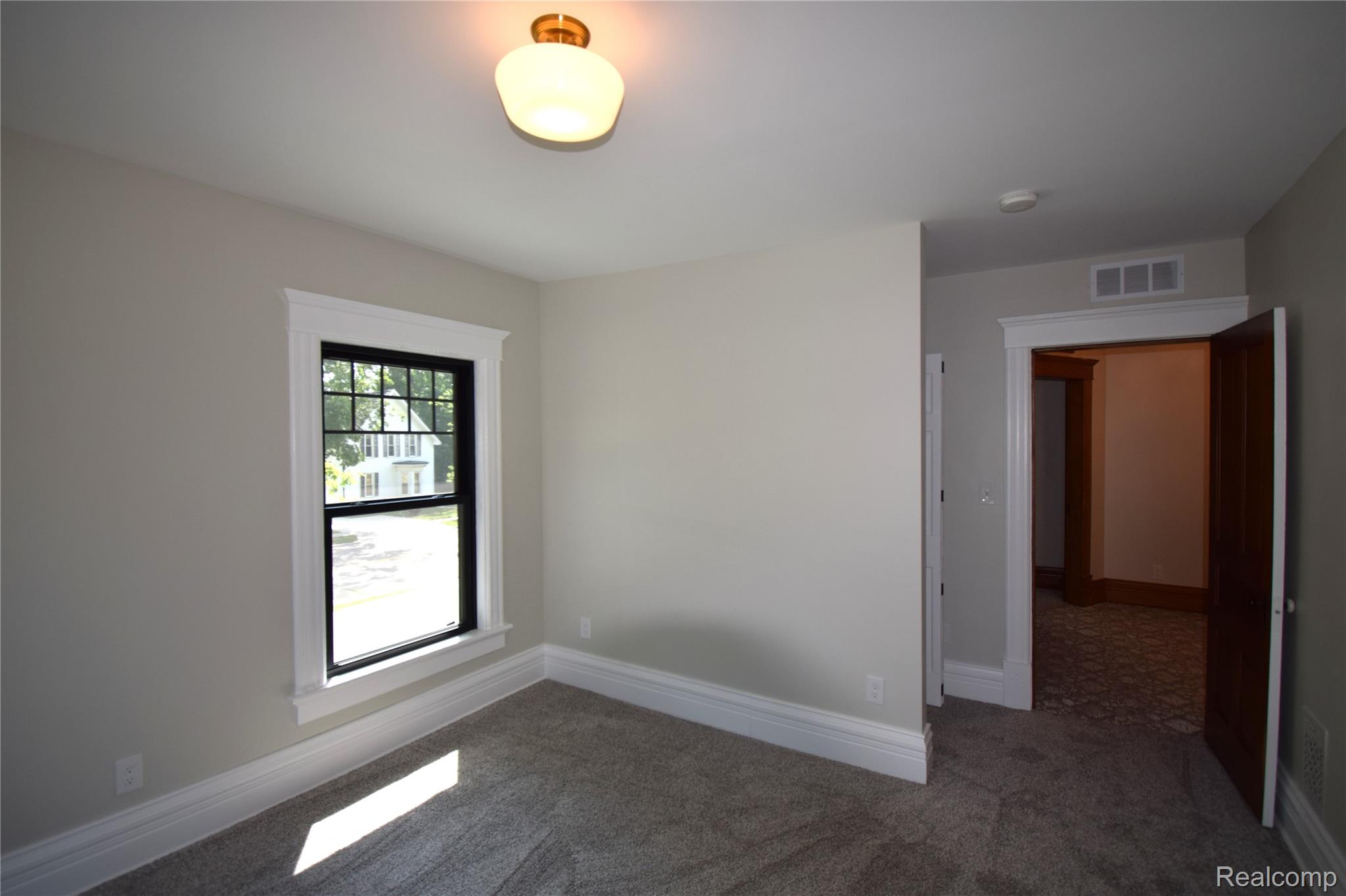 45669 Cass Avenue Property Photo 18
