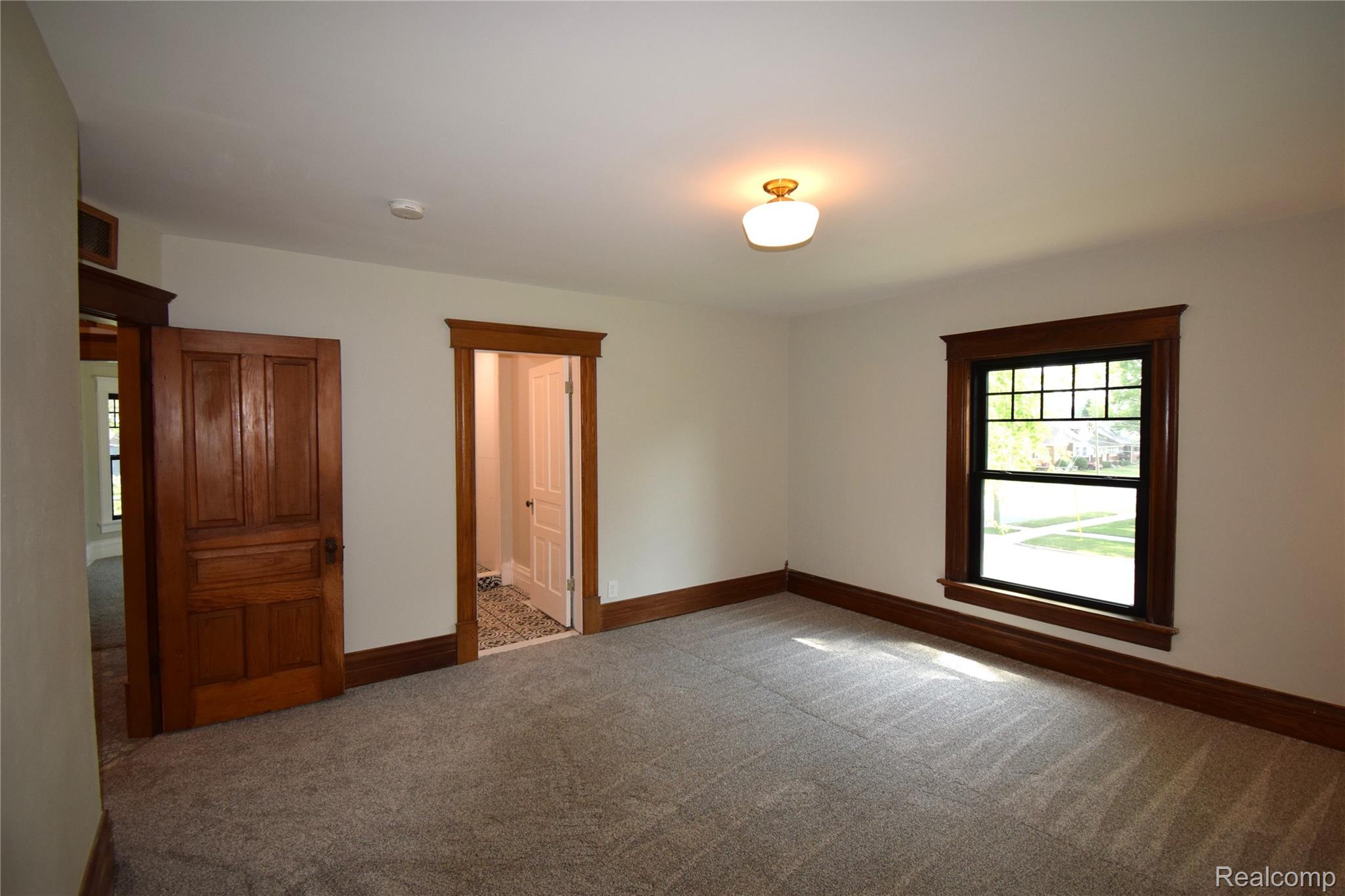 45669 Cass Avenue Property Photo 19